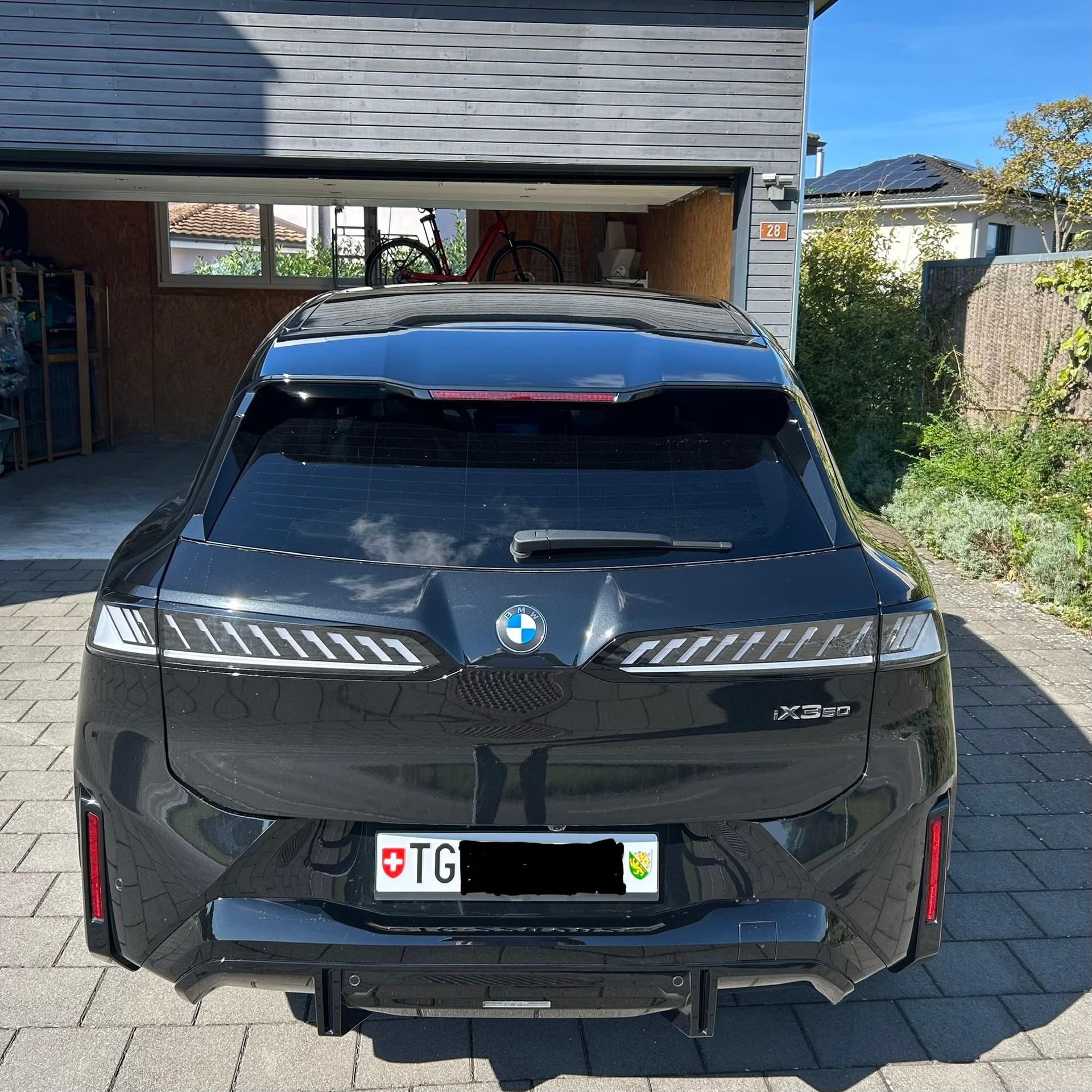 BMW 50 xDrive MSport Pro, AHK, komplettes Zubehör-image-1