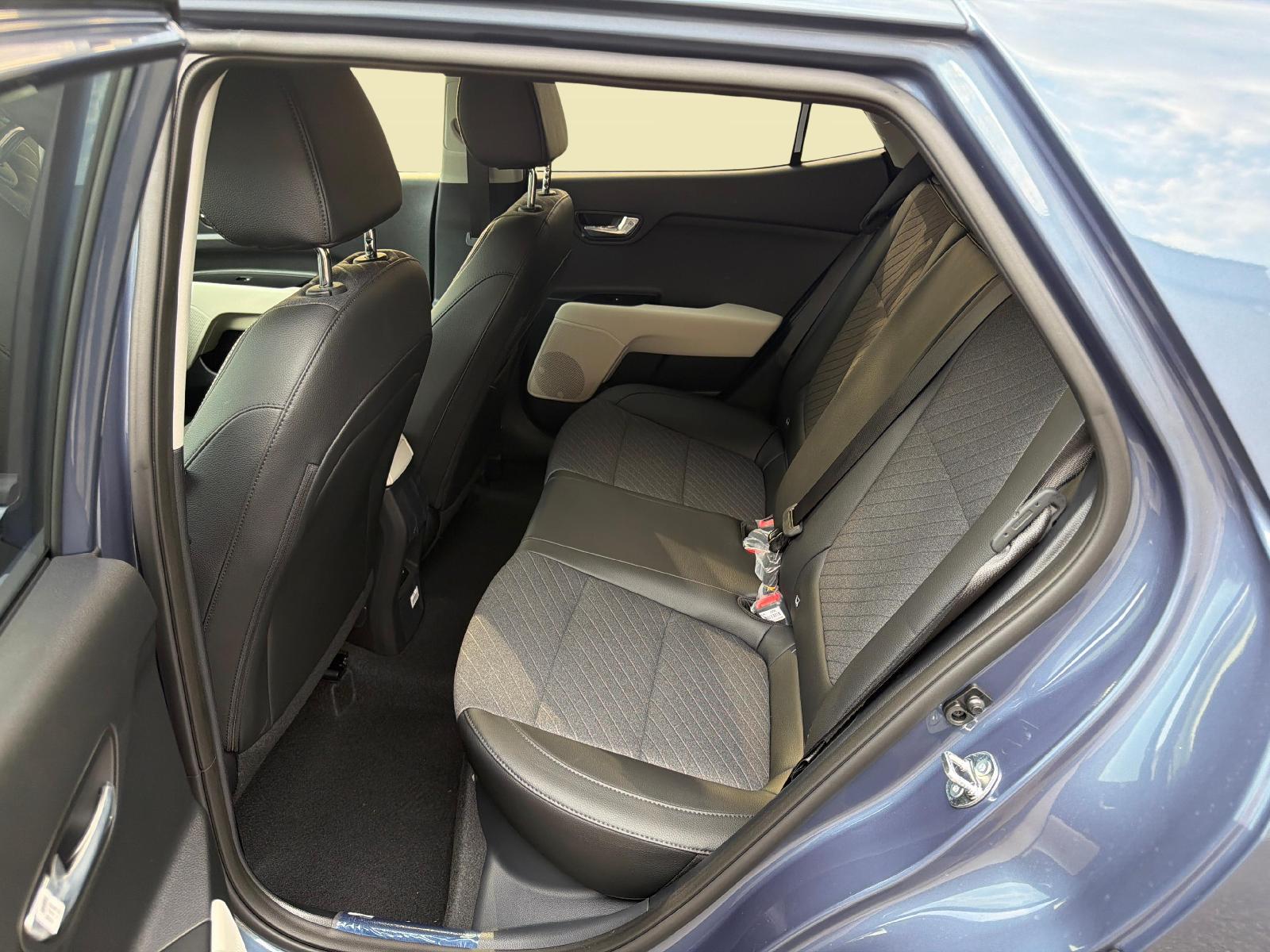 KIA Stonic 1.0 T-GDi MHEV GT-Line-image-10