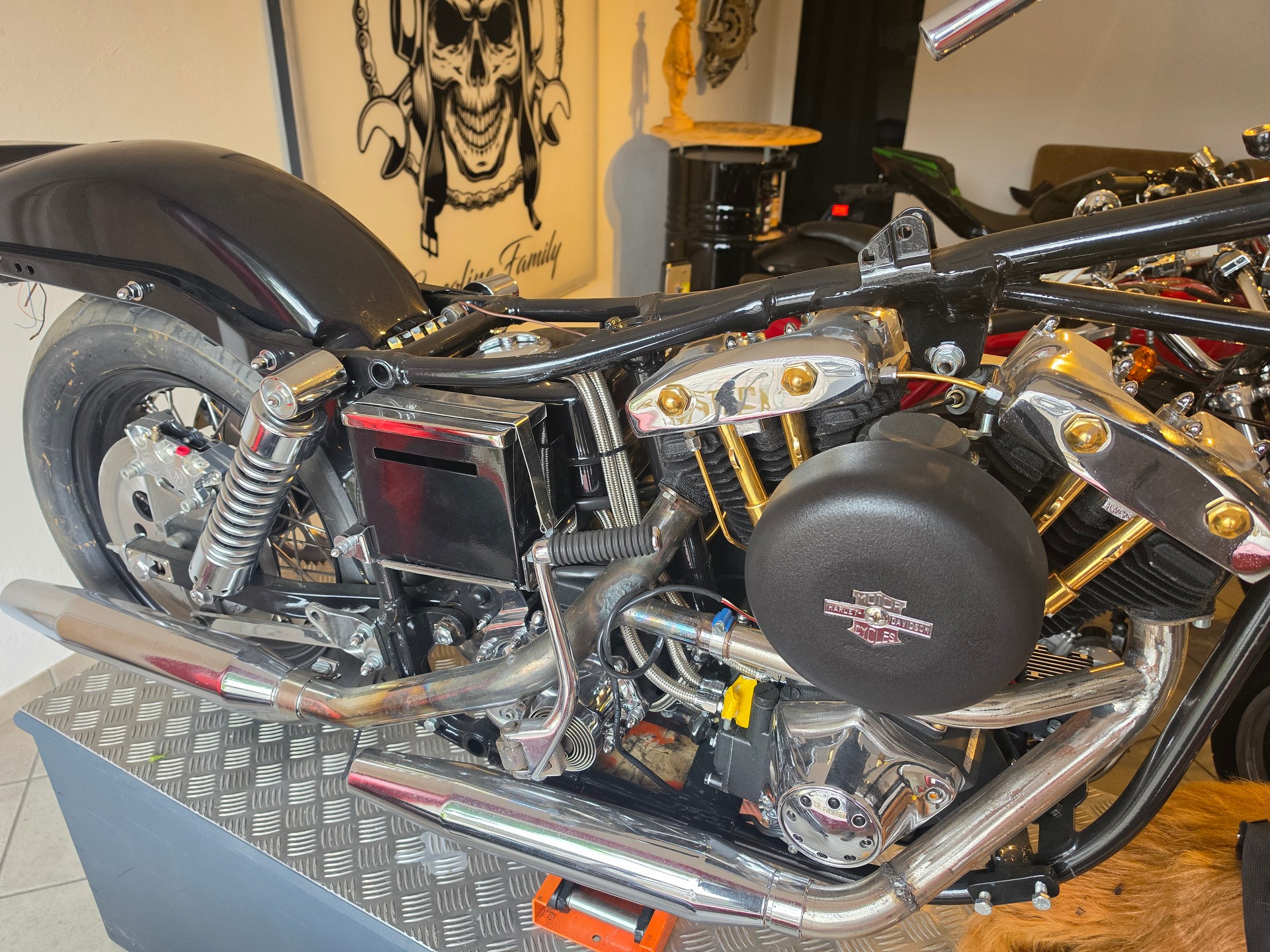 HARLEY-DAVIDSON FX-image-1
