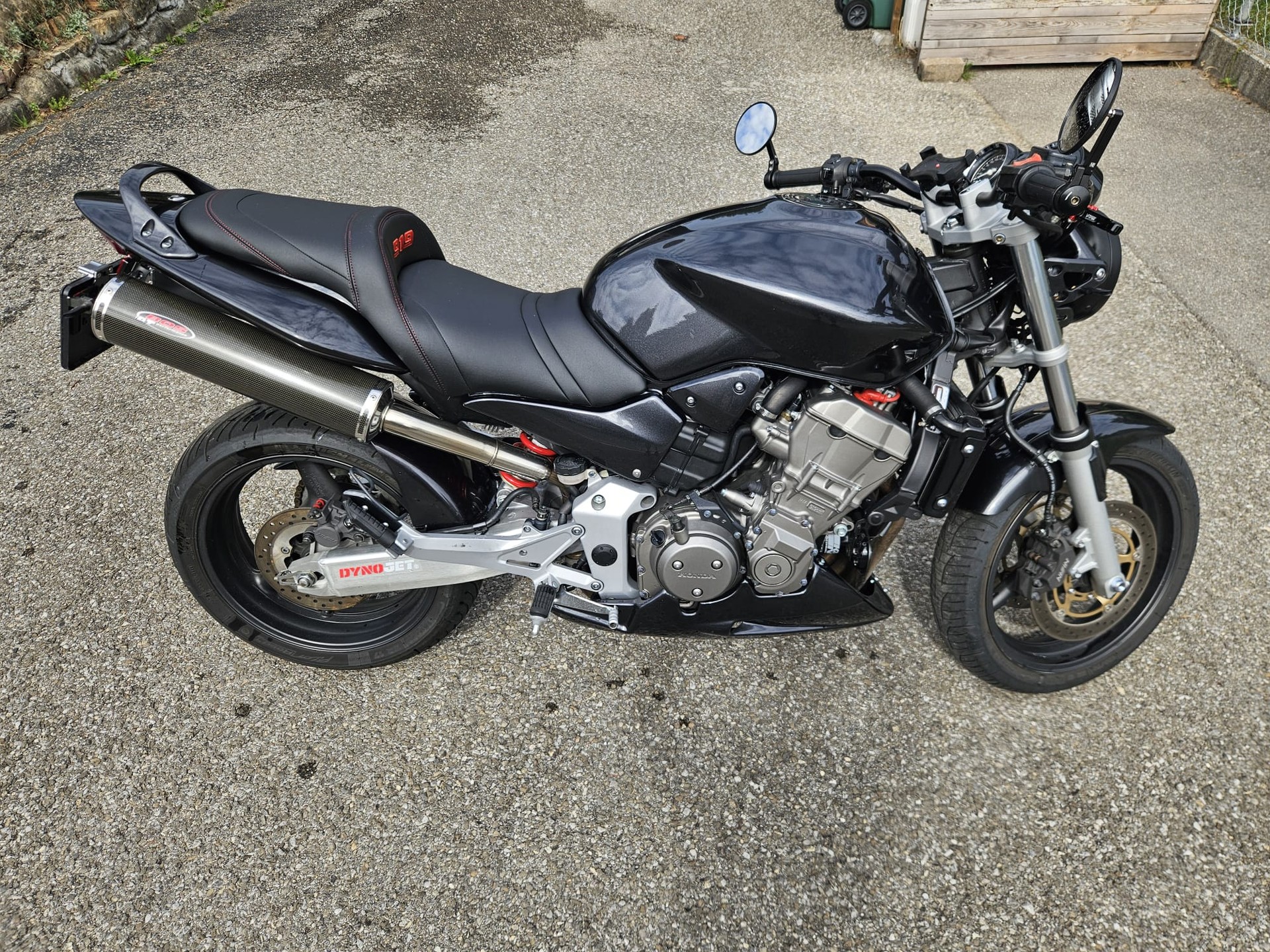 HONDA CB 900 F Hornet-image-0