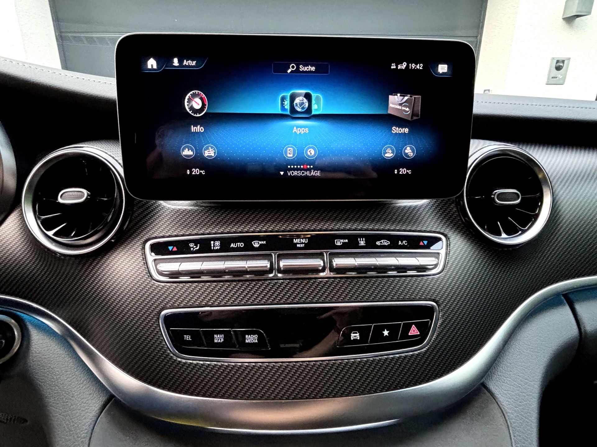MERCEDES-BENZ V 300 d Swiss Ed. lang 4matic-image-11