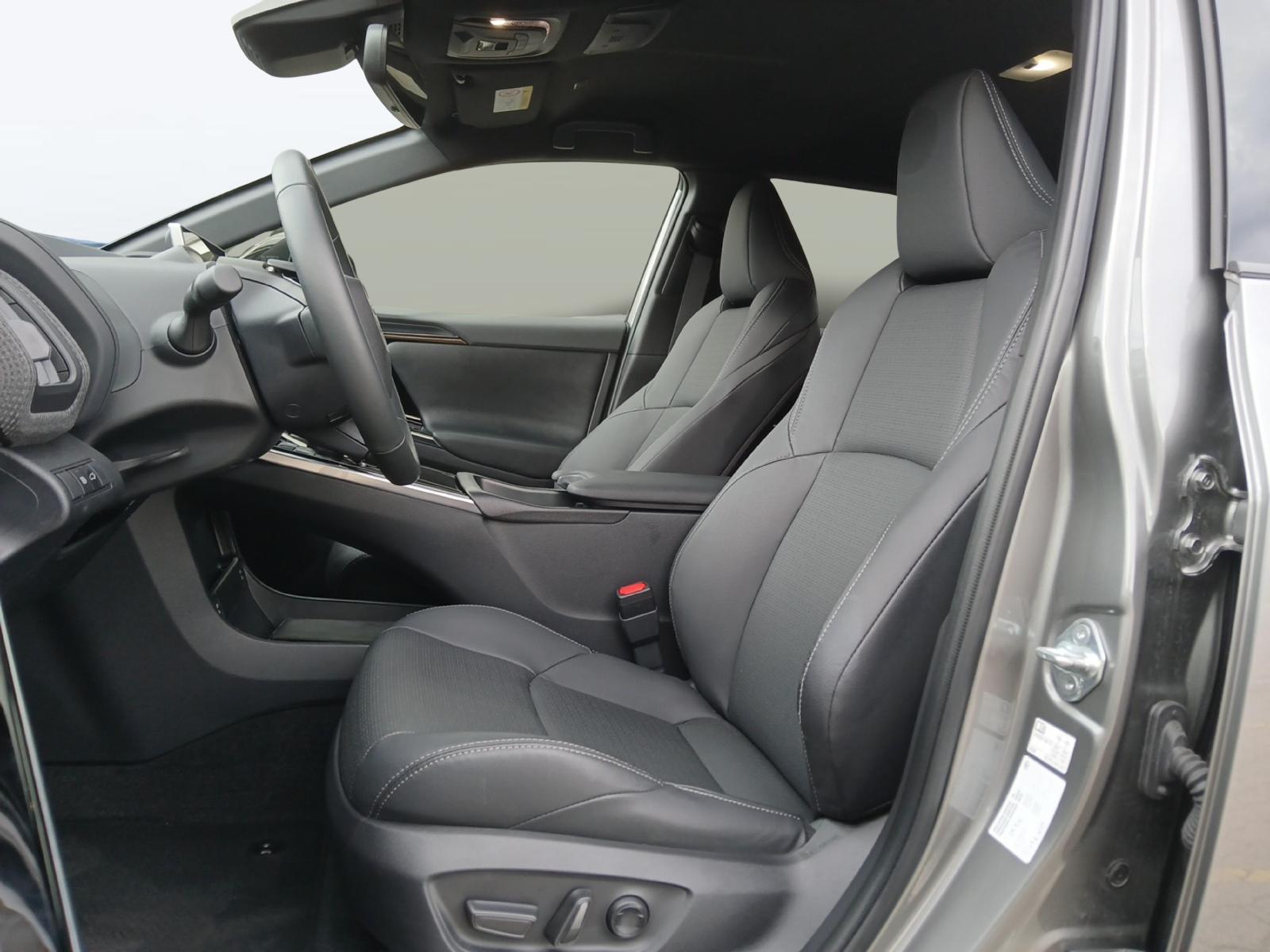 TOYOTA bZ4X Premium AWD-image-8
