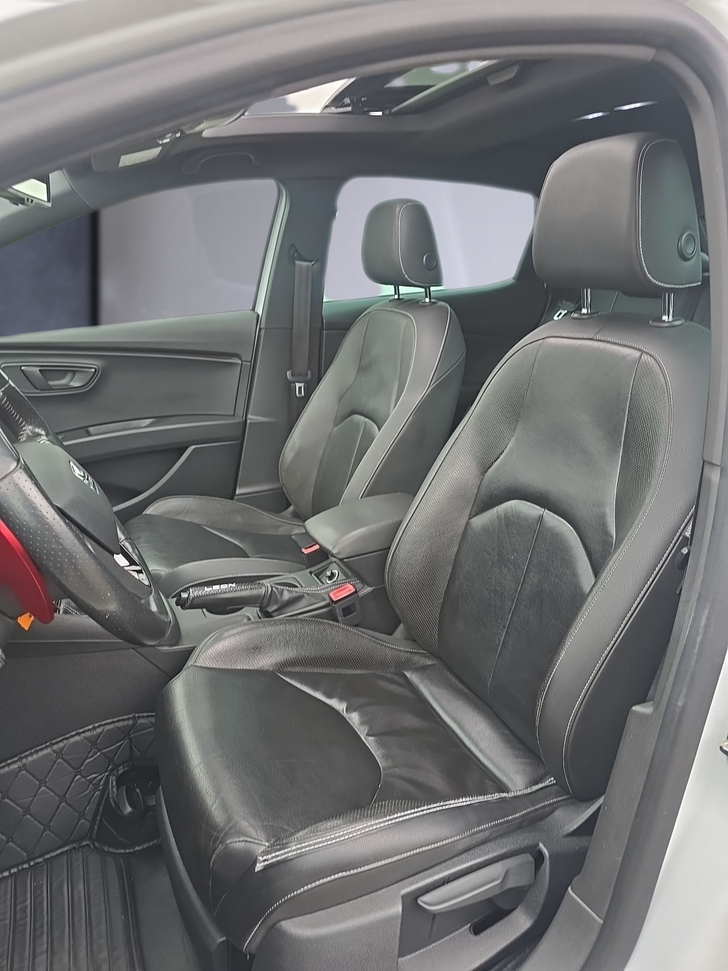 SEAT Leon 2.0 TSI Cupra 280 DSG-image-21