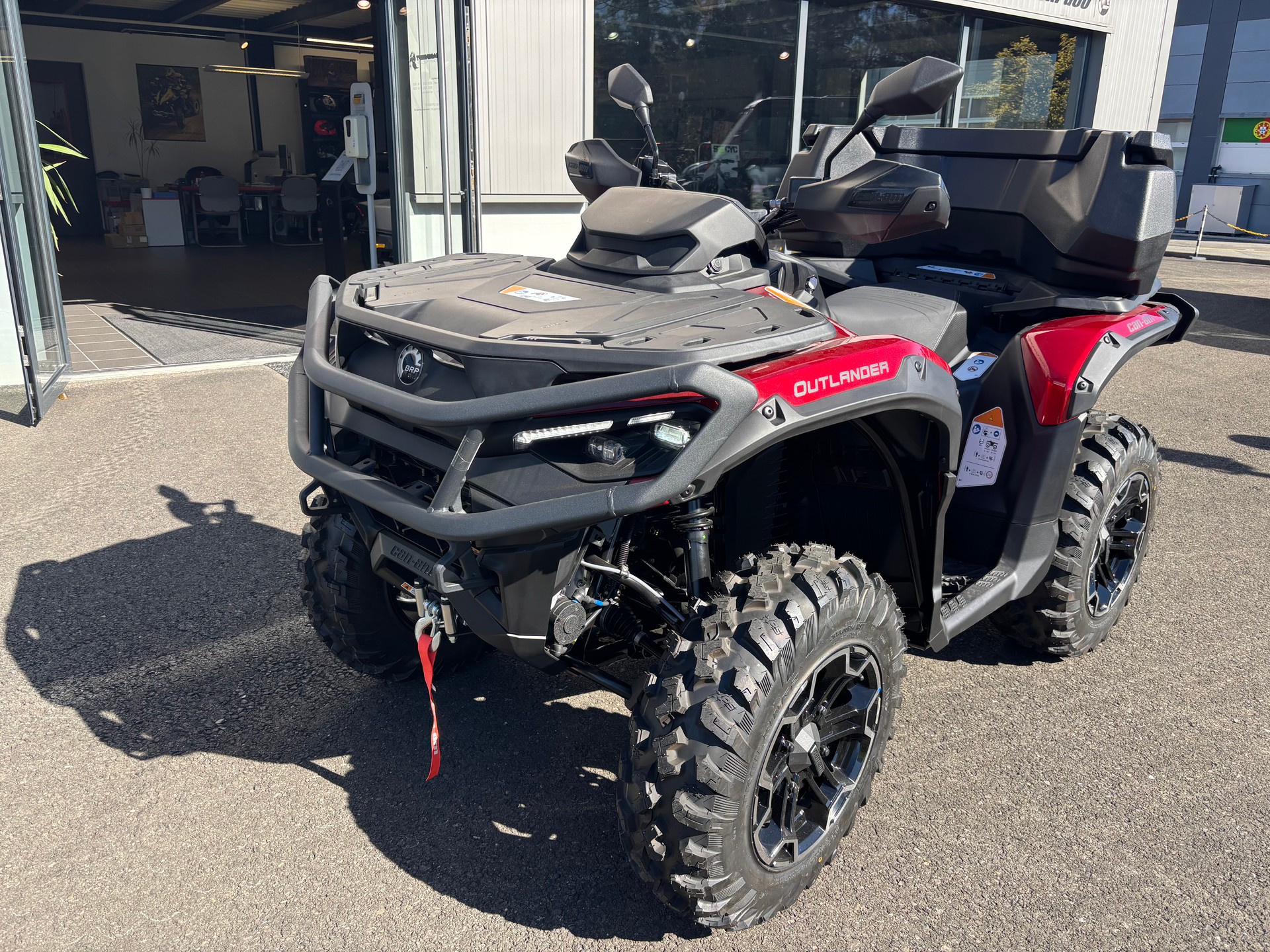 CAN-AM Outlander 850 XT ABS-image-1