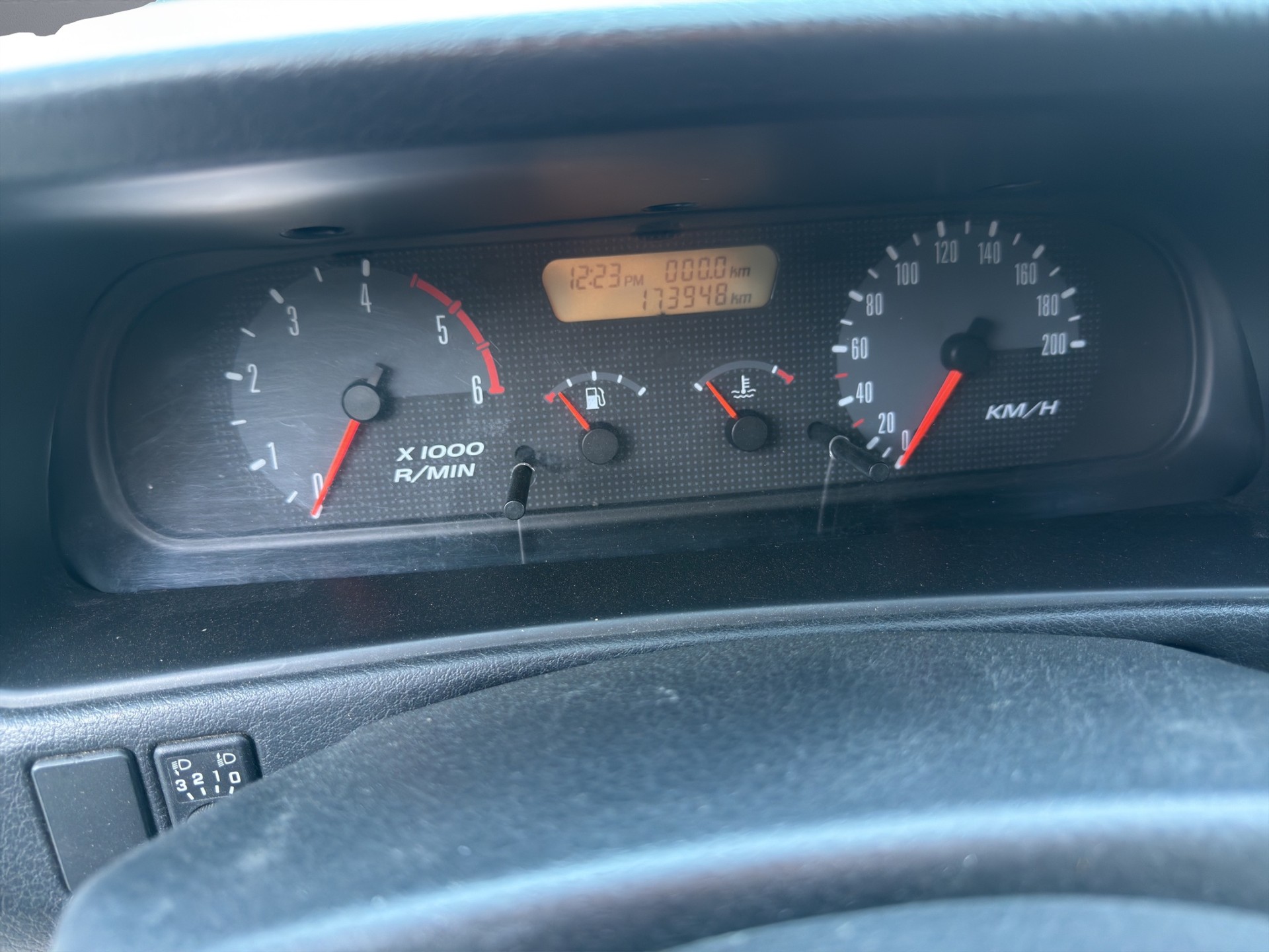 NISSAN Terrano 3.0 Di Elegance Wagon-image-9