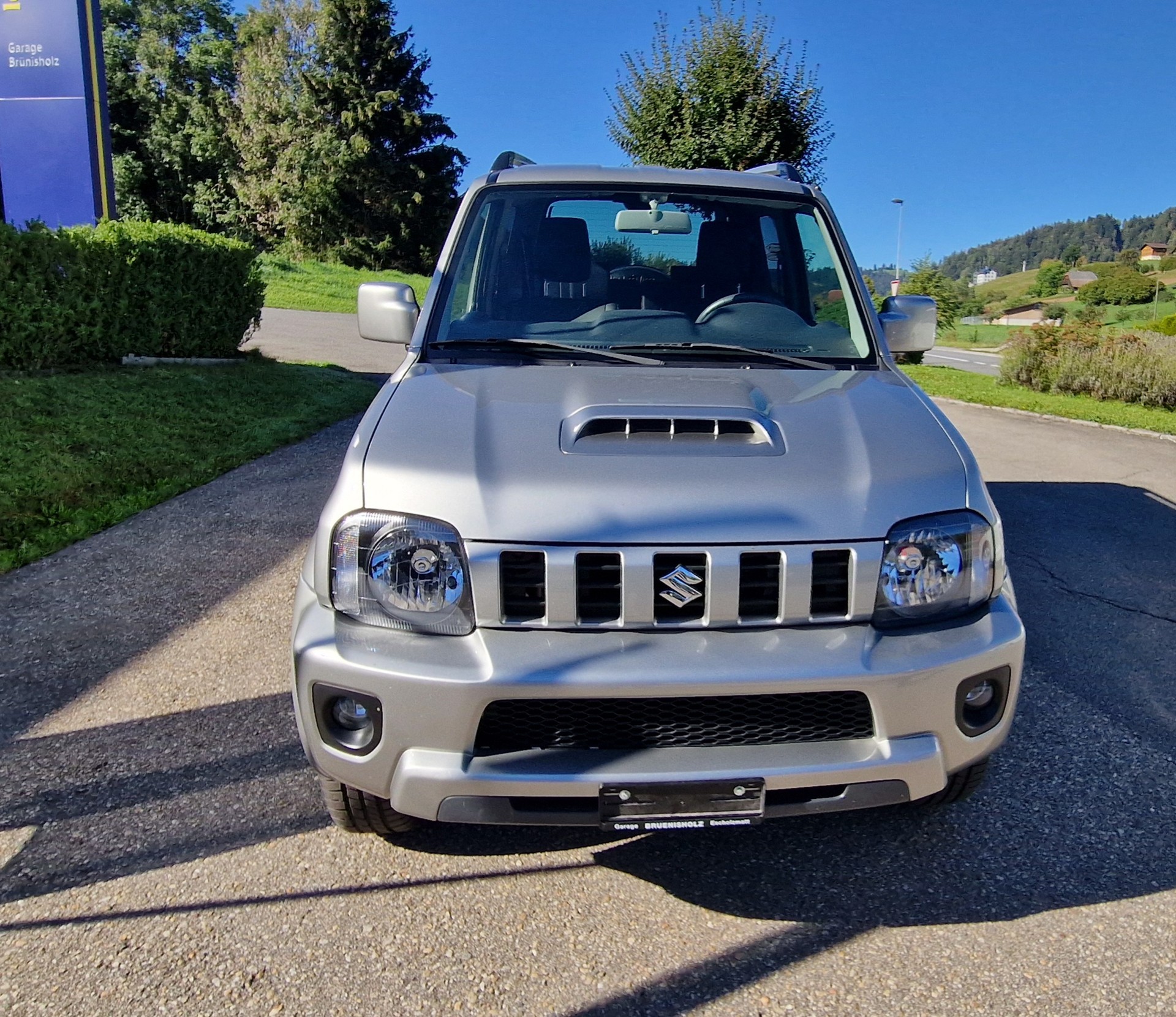 SUZUKI Jimny 1.3 16V Compact Top-showroom-element-1