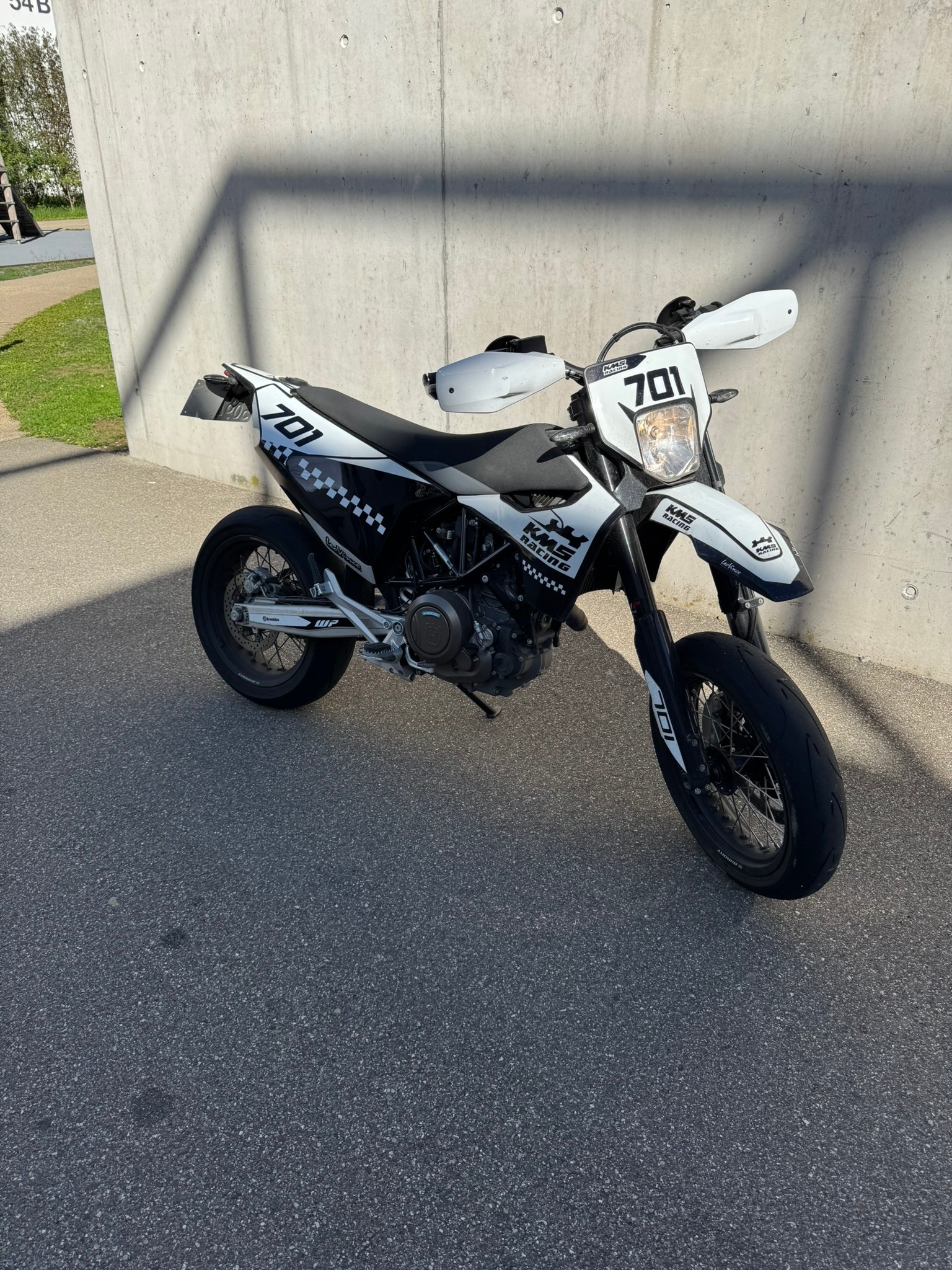 HUSQVARNA 701 Supermoto (35kW)-image-0