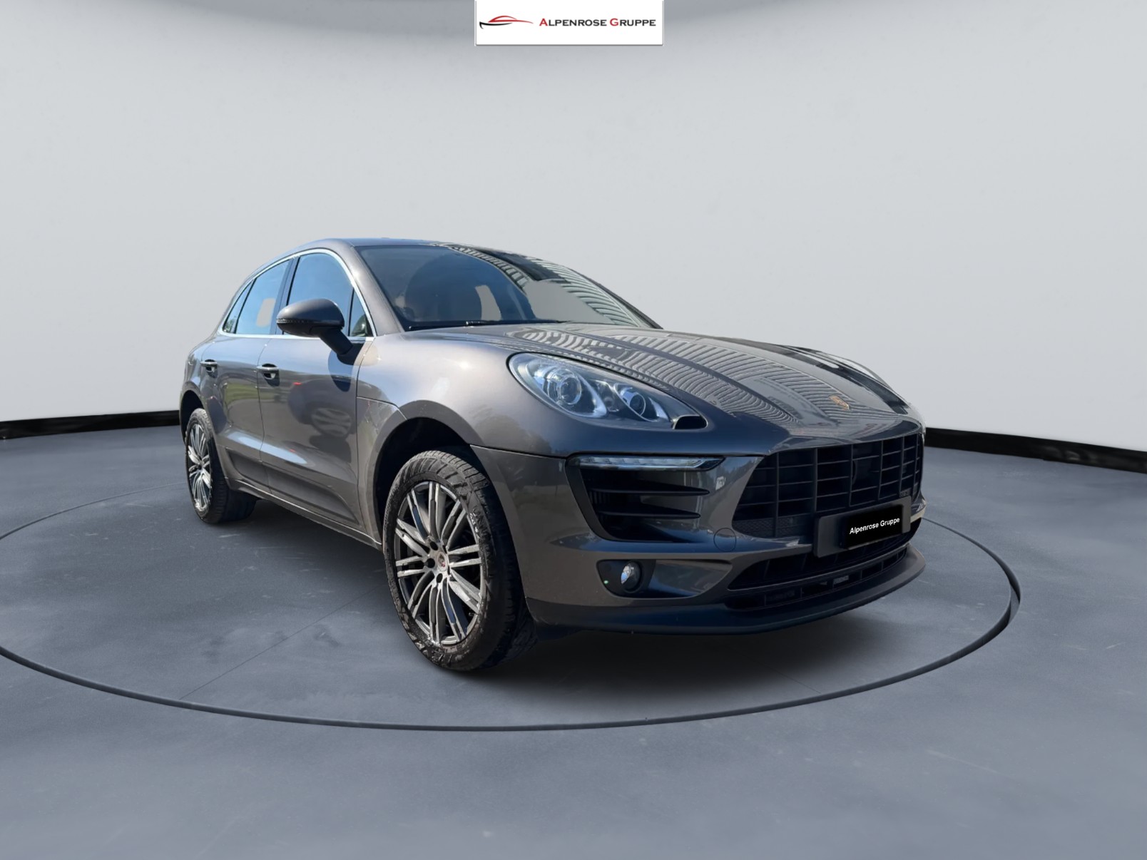 PORSCHE Macan S PDK