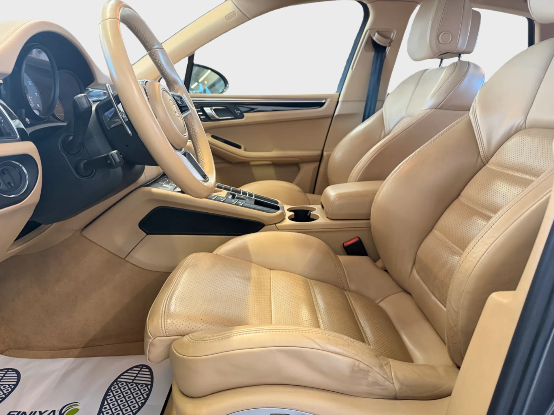 PORSCHE Macan S PDK-image-7