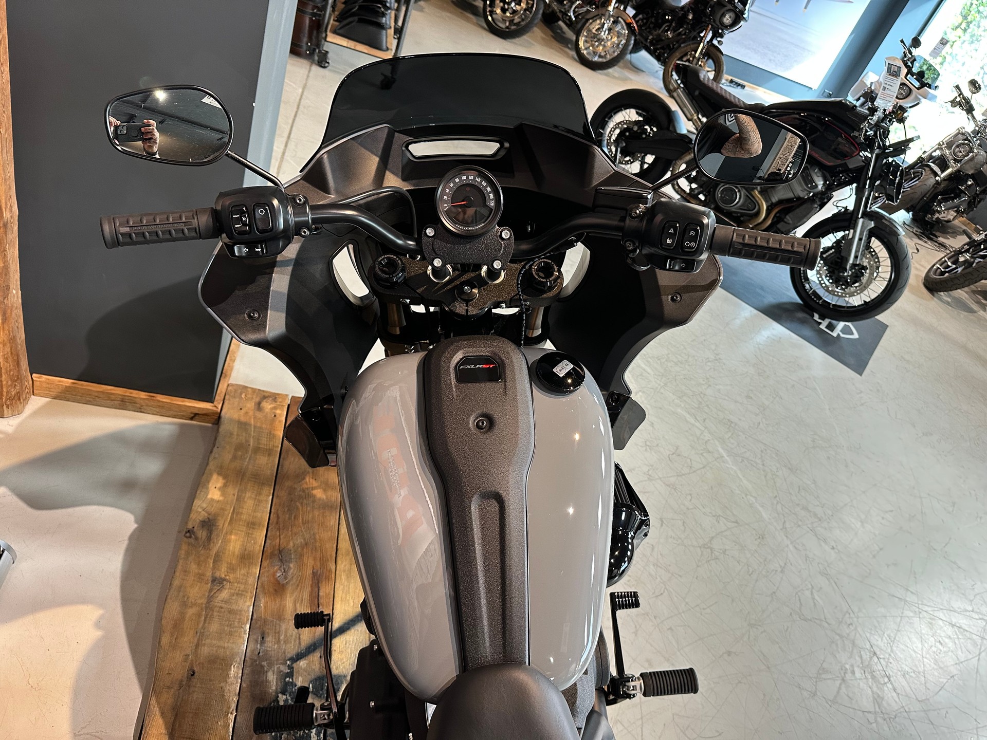 HARLEY-DAVIDSON FXLRST Low Rider ST 117ci-image-6