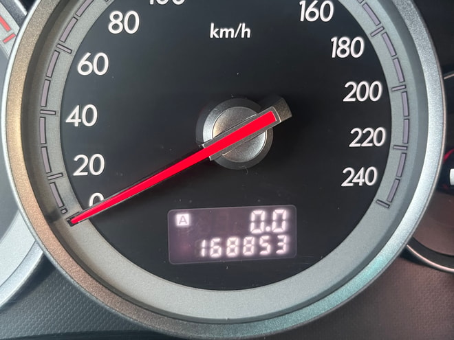 SUBARU Legacy 2.0i AWD-image-10