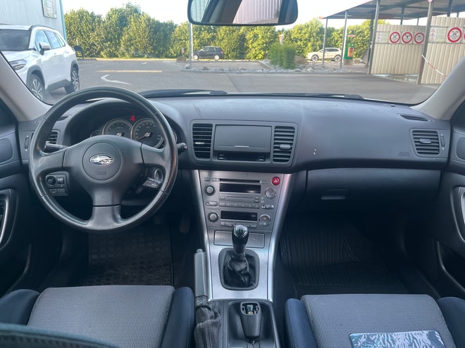 SUBARU Legacy 2.0i AWD-image-9
