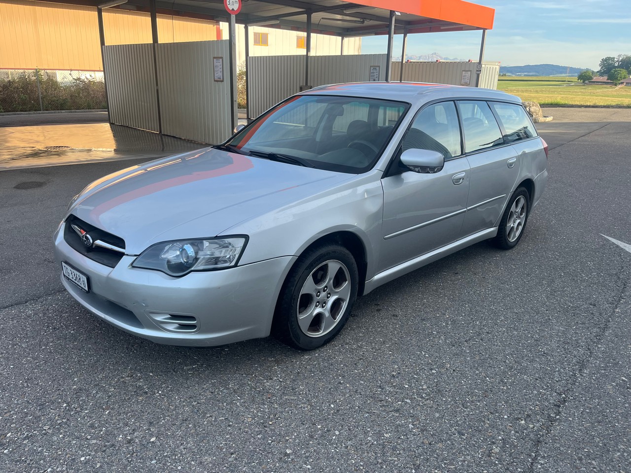 SUBARU Legacy 2.0i AWD-image-1