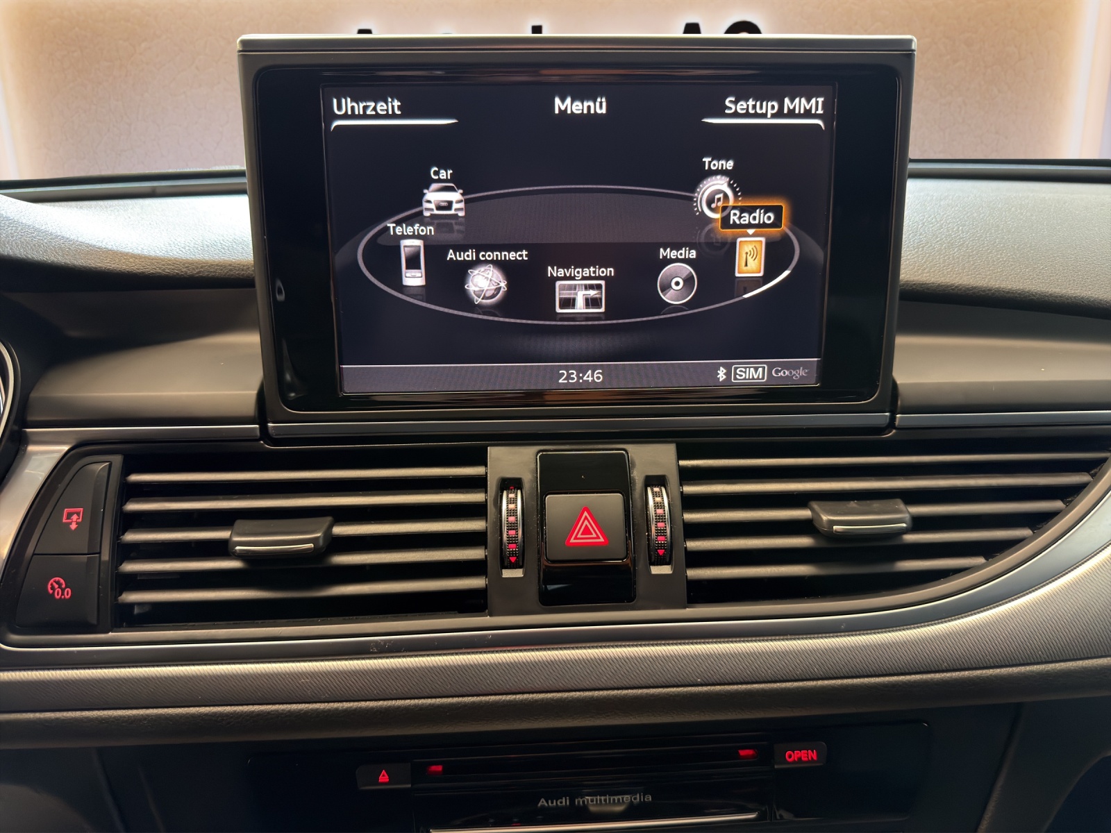 AUDI A6 Avant 3.0 TDI V6 quattro S-tronic-image-14