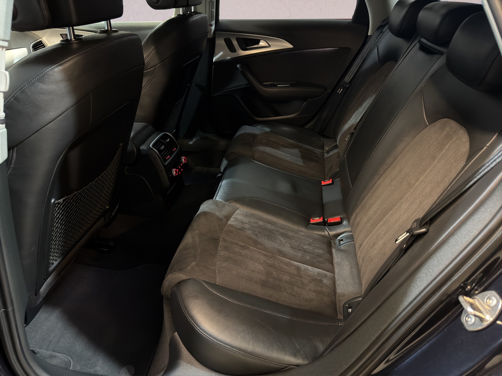 AUDI A6 Avant 3.0 TDI V6 quattro S-tronic-image-10