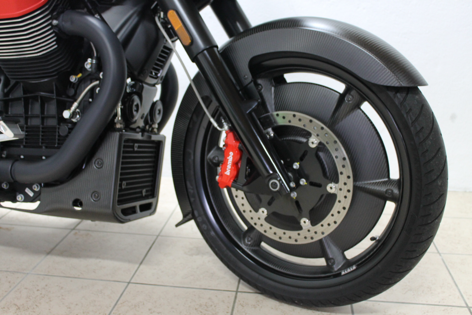 MOTO GUZZI MGX-21-image-2