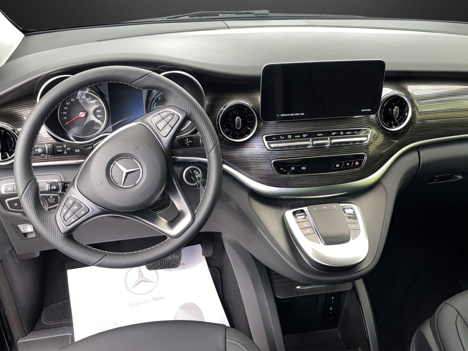 MERCEDES-BENZ EQV 300 Avantgarde lang-image-9