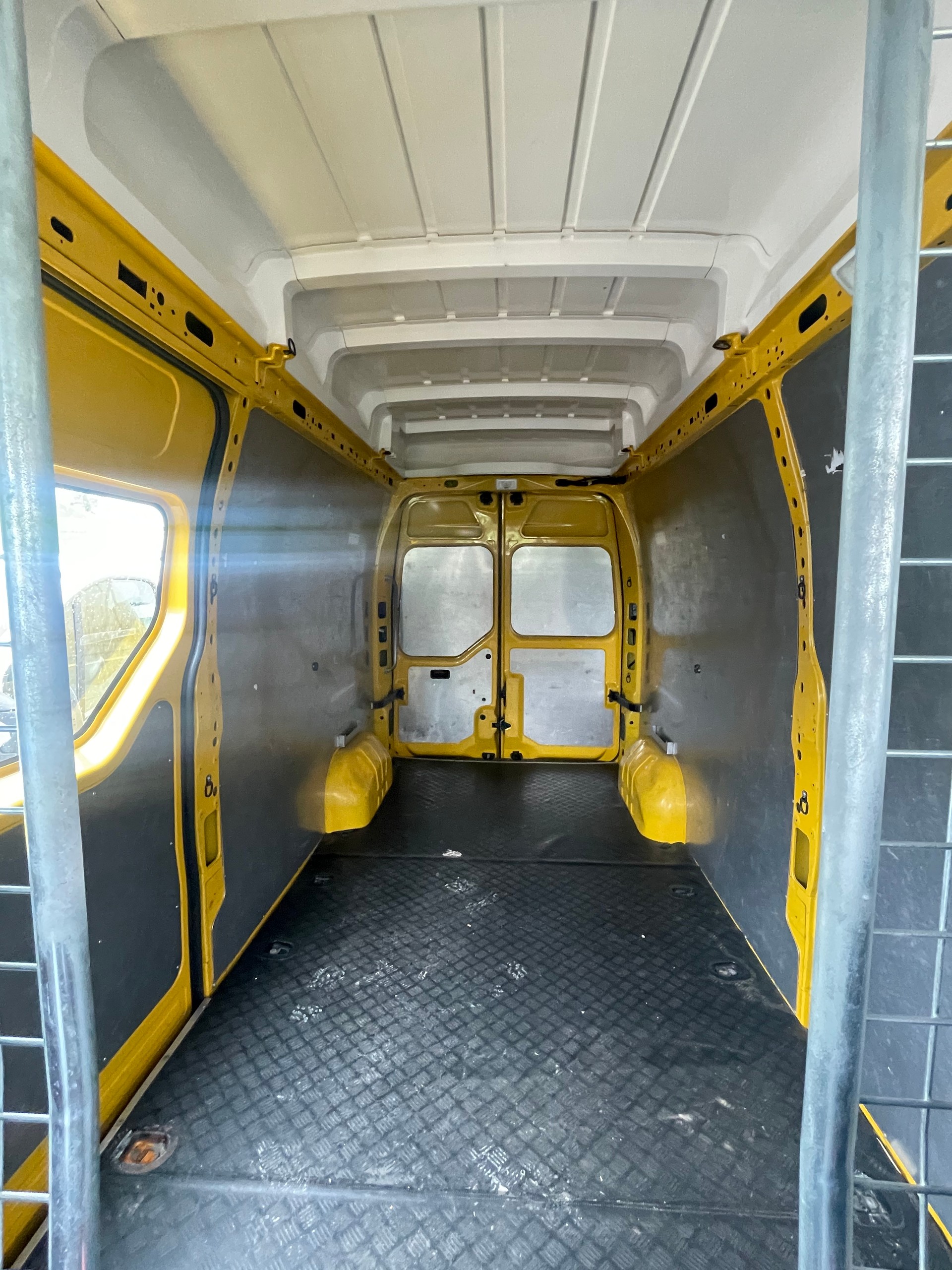 RENAULT Master T35 2.3dCi 130 L3H3-image-6
