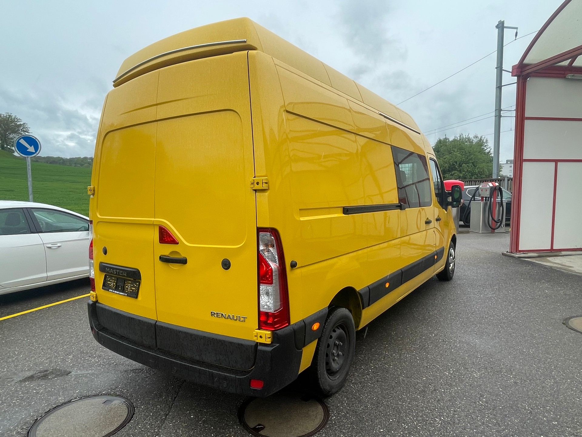 RENAULT Master T35 2.3dCi 130 L3H3-image-2