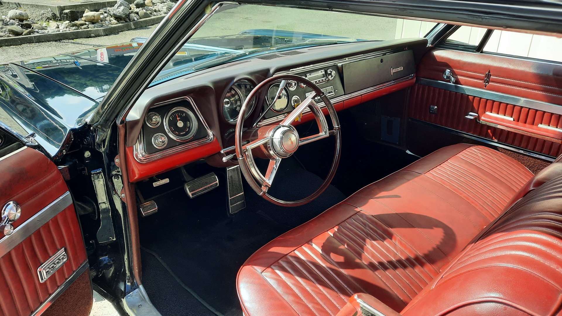 OLDSMOBILE 88-image-4