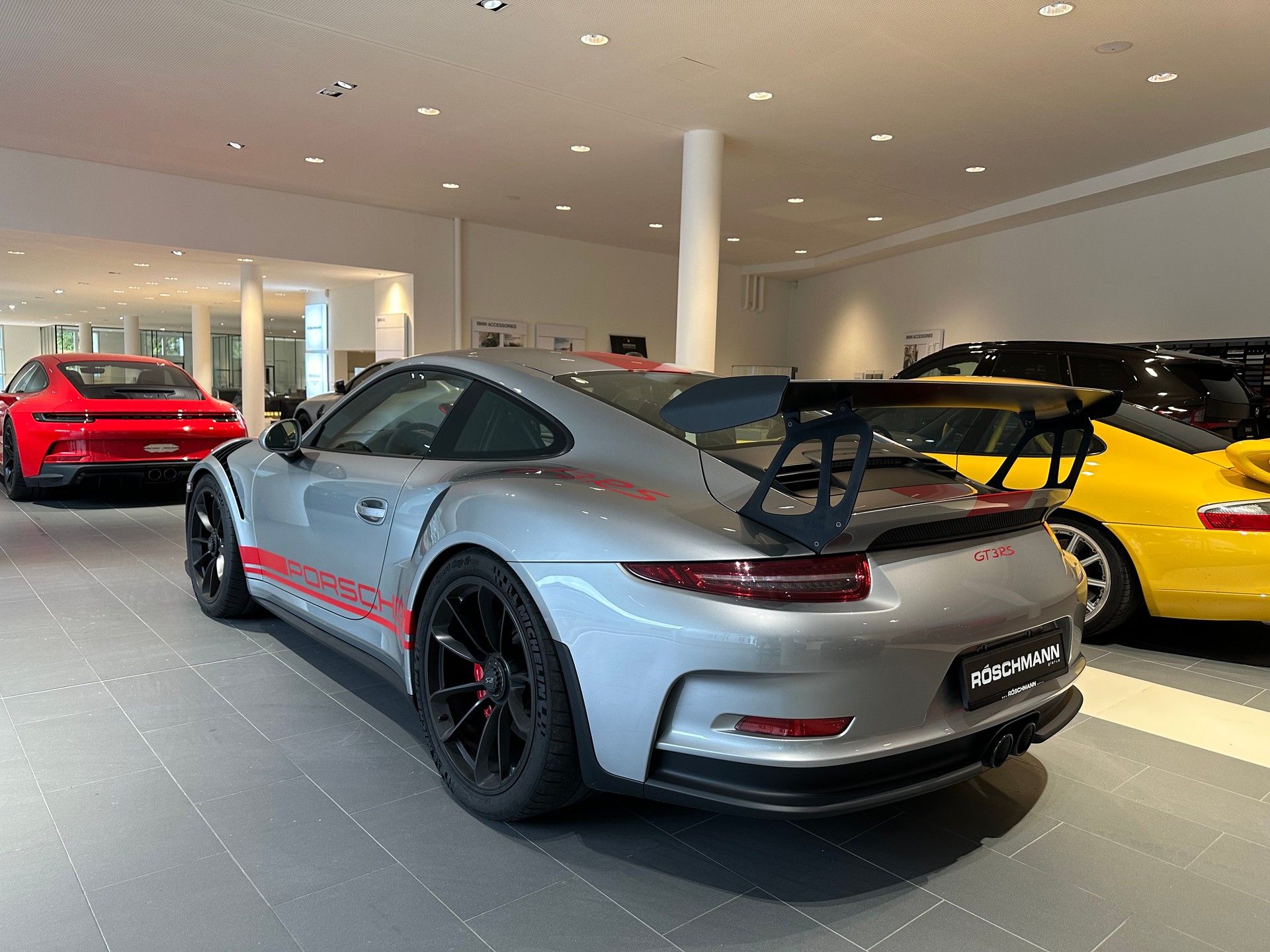 PORSCHE 911 GT3 RS PDK-showroom-element-3