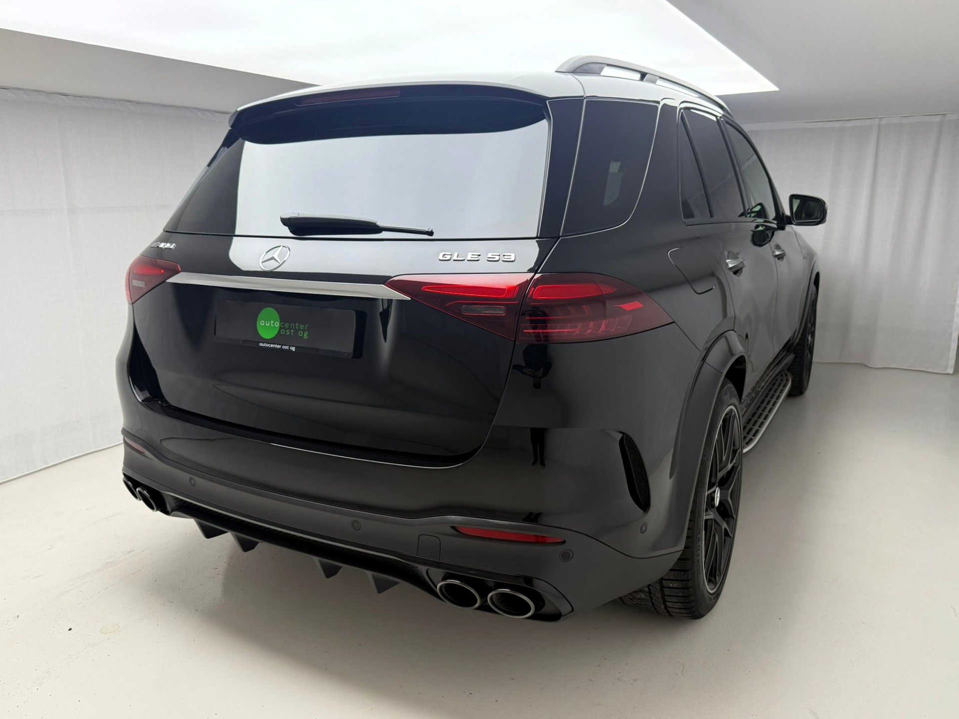 MERCEDES-BENZ GLE 53 AMG 4Matic+ 9G-Speedshift-showroom-element-3