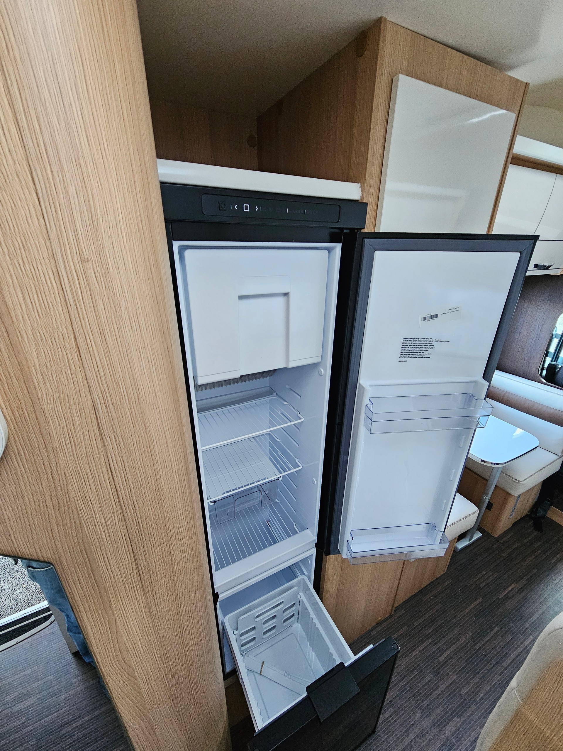 FORSTER A 699 VB mit Kajüttenbett, Doppelbett, Automat!-image-7
