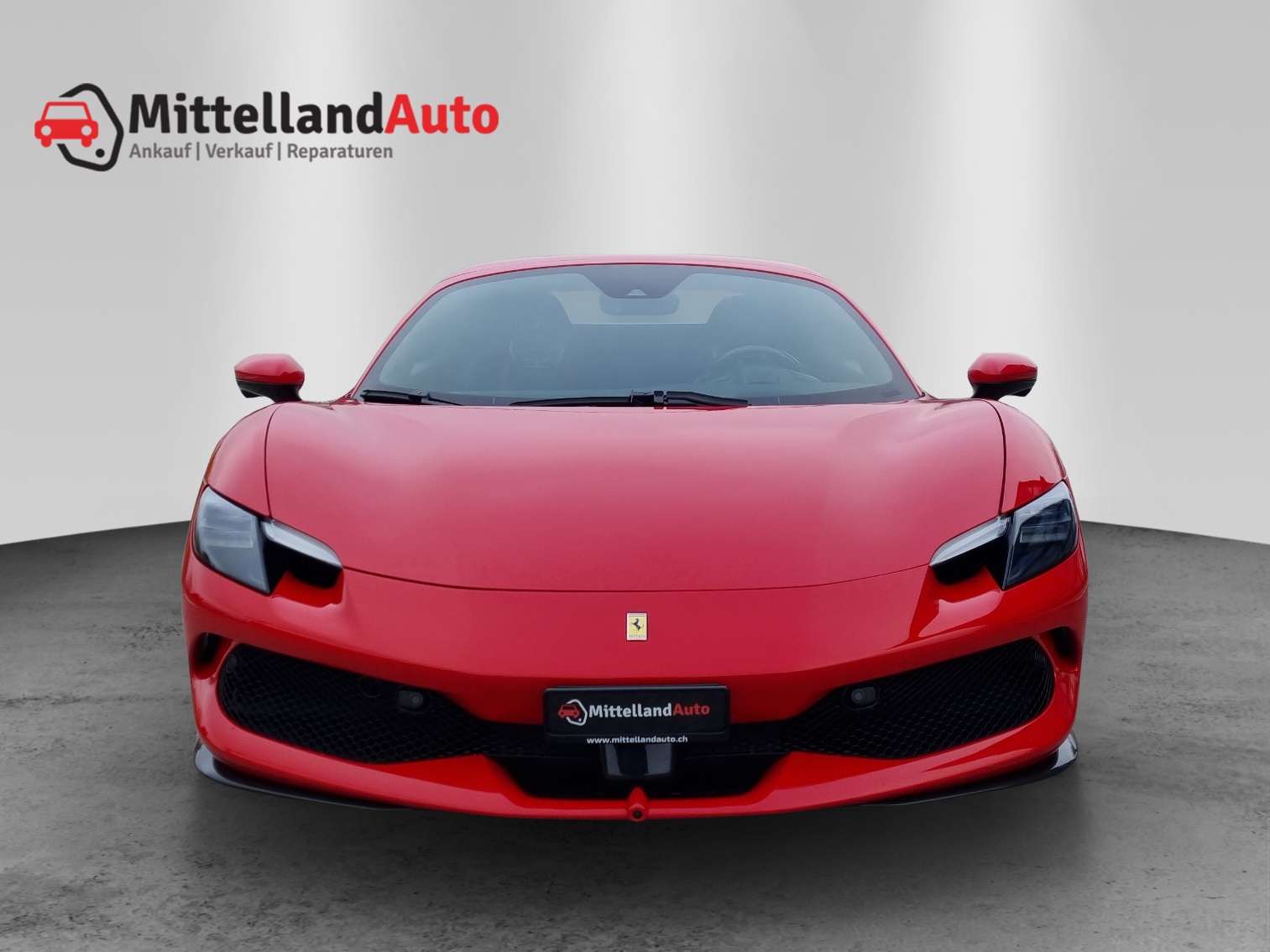 FERRARI 296 GTS-showroom-element-1