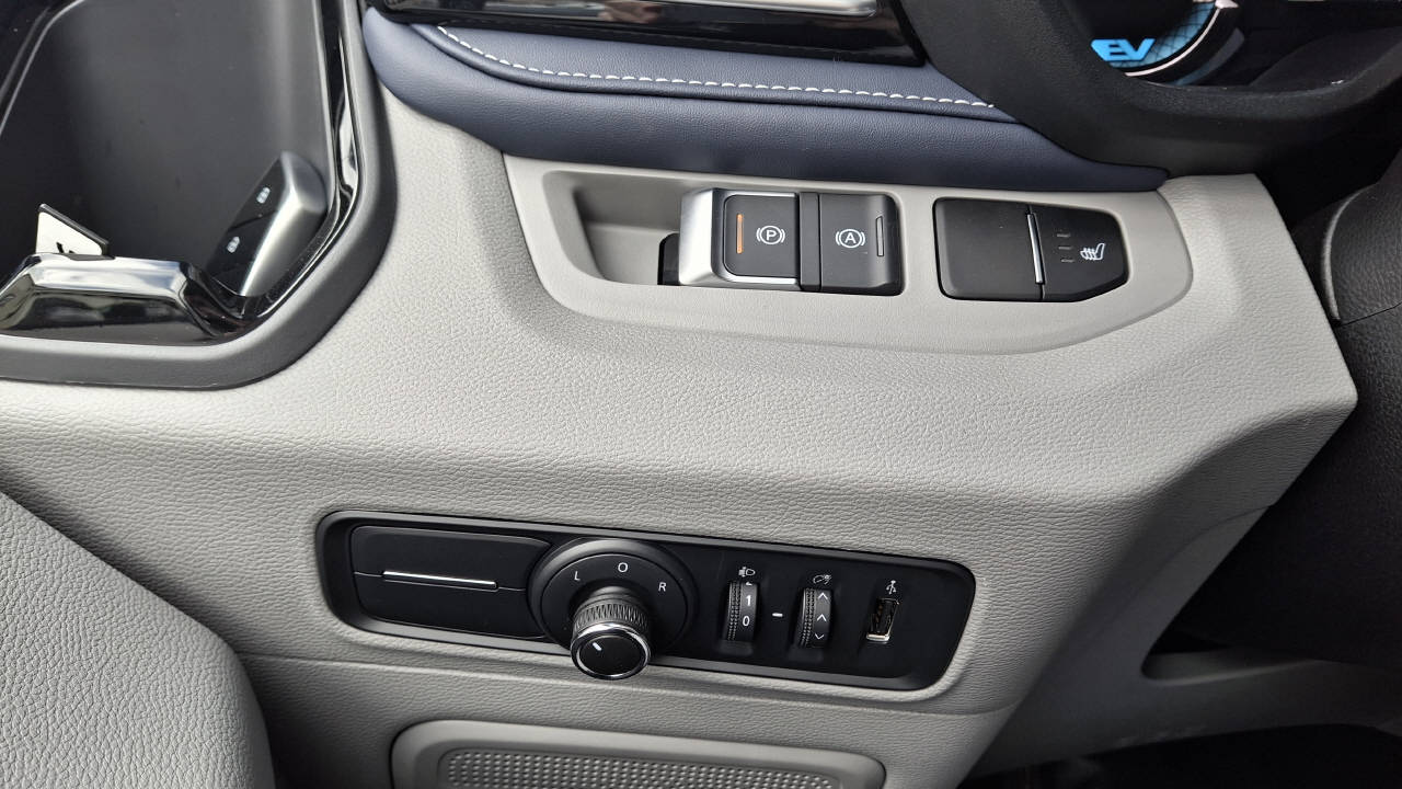 MAXUS eDeliver 7 Kaw. L1 E-Motor 88kWh AWD-image-14