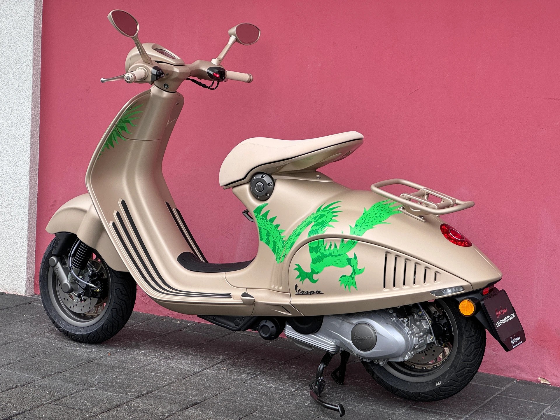 PIAGGIO Vespa 946 125 Dragon-image-2