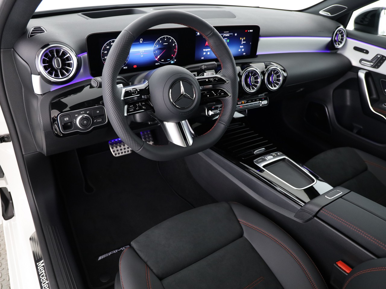 MERCEDES-BENZ A 200 7G-DCT-image-7