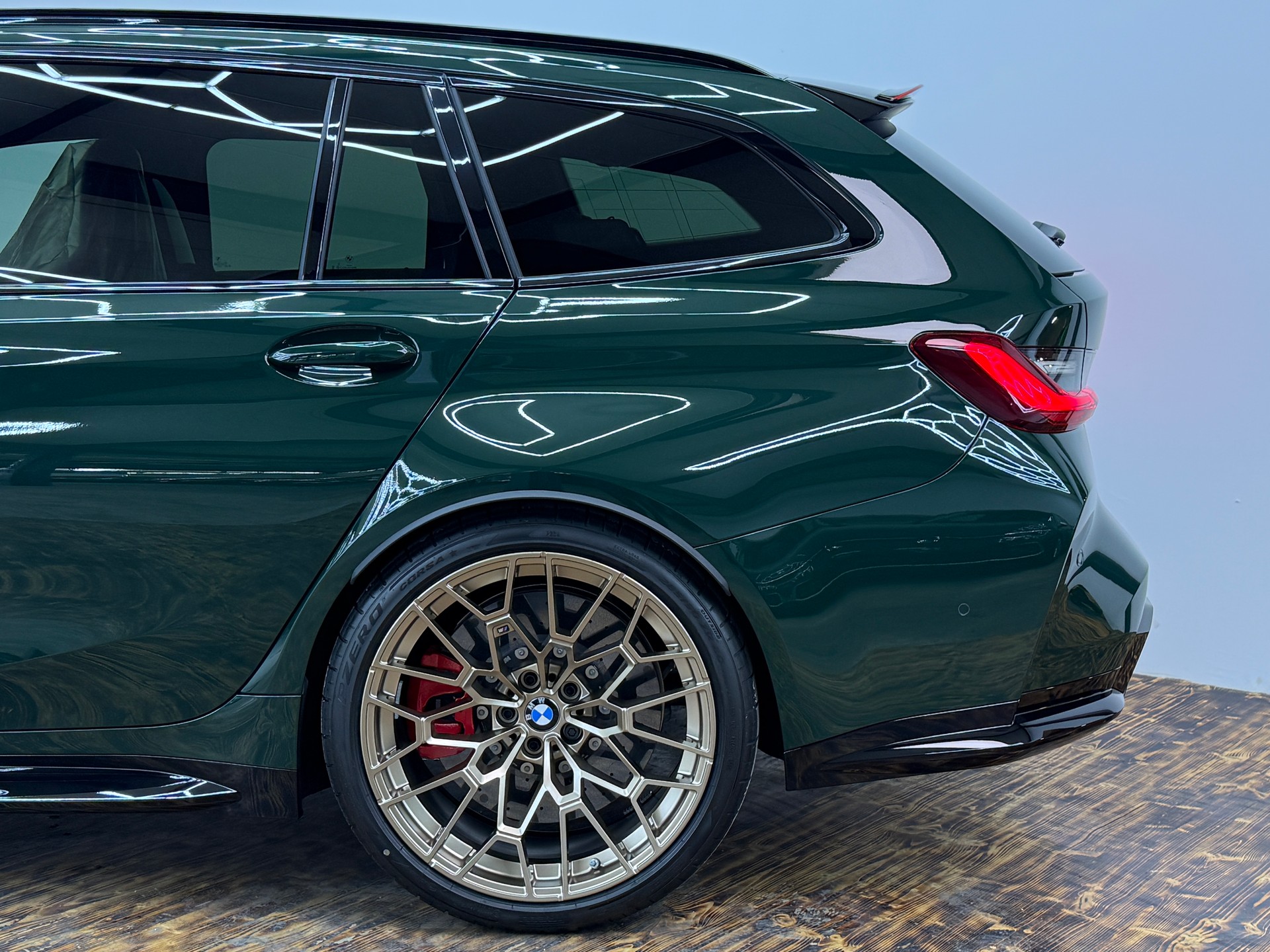 BMW M3 CS Touring xDrive-image-9