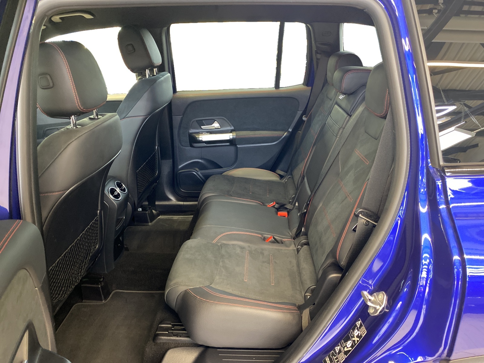 MERCEDES-BENZ GLB 250 AMG Line 4MATIC-image-7