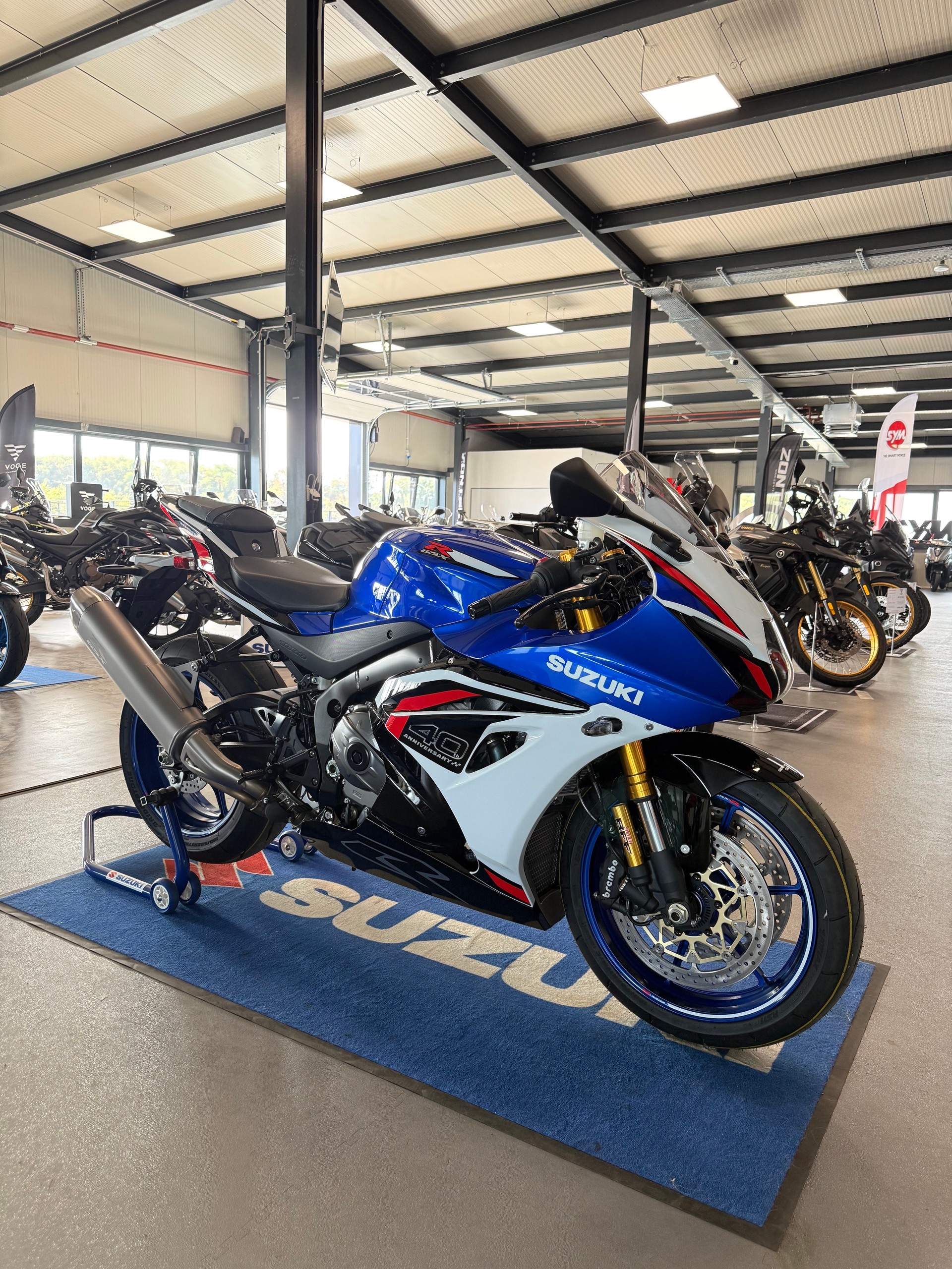 SUZUKI GSX-R1000R 40th Anniversary Edition