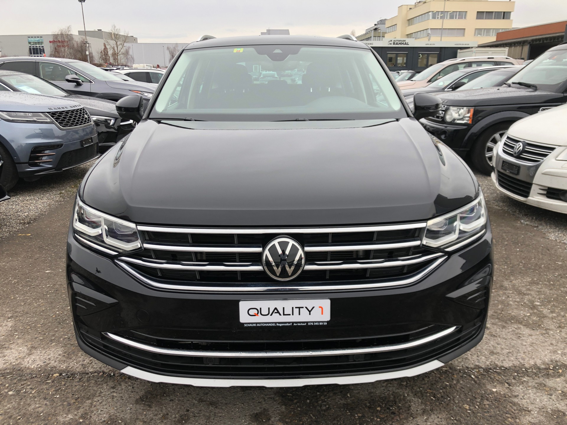 VW Tiguan 2.0 TDI SCR Elegance 4Motion DSG-showroom-element-1