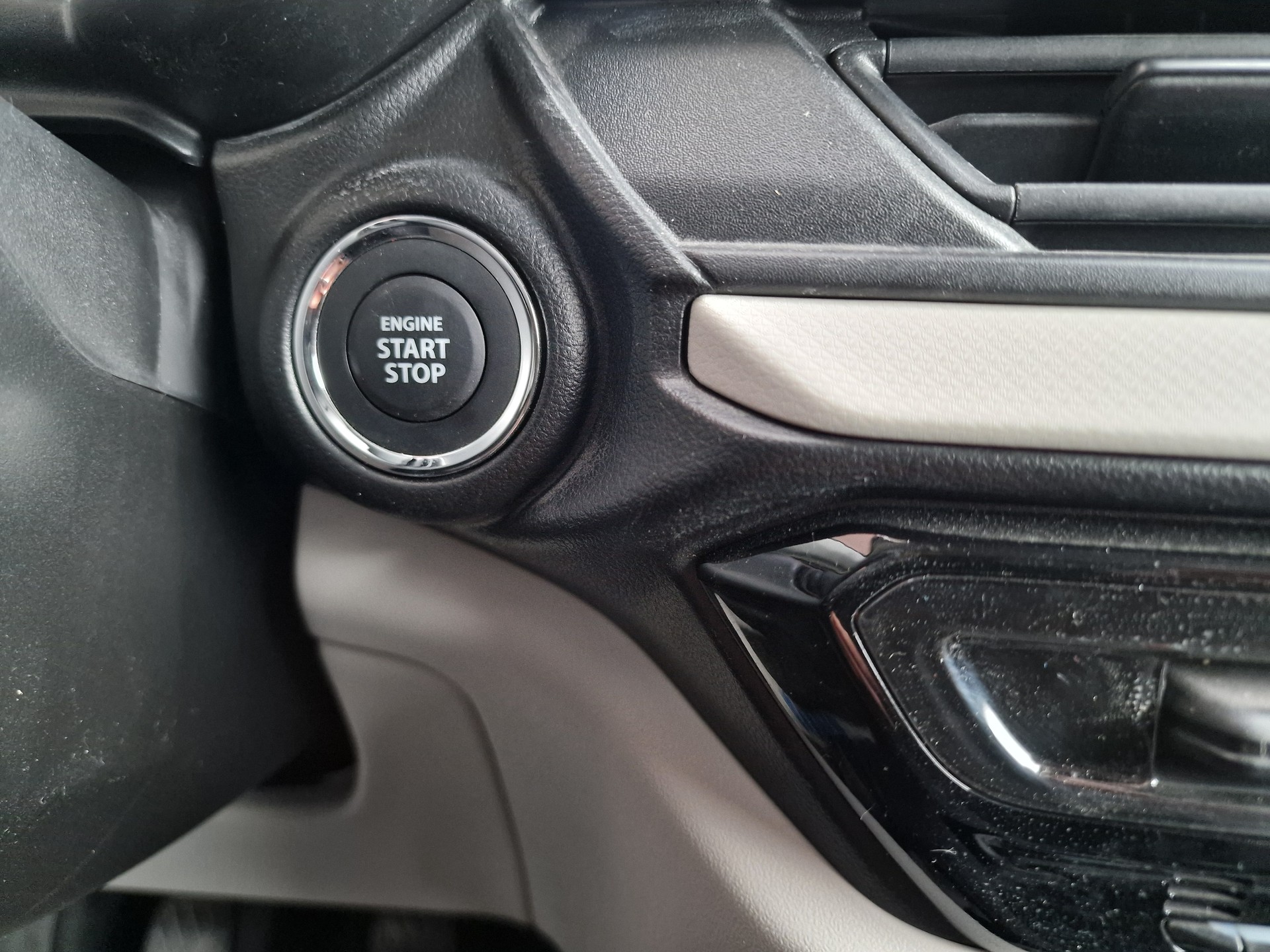 SUZUKI Swift 1.2 Compact Top Hybrid 4x4 36Mt Garantie-image-18