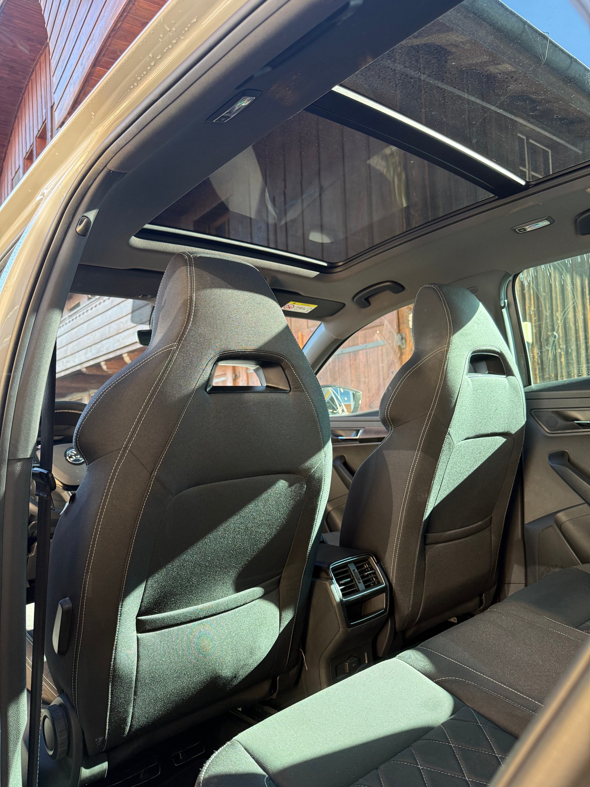 SKODA Karoq 2.0 TDI SCR Style 4x4 DSG-image-9