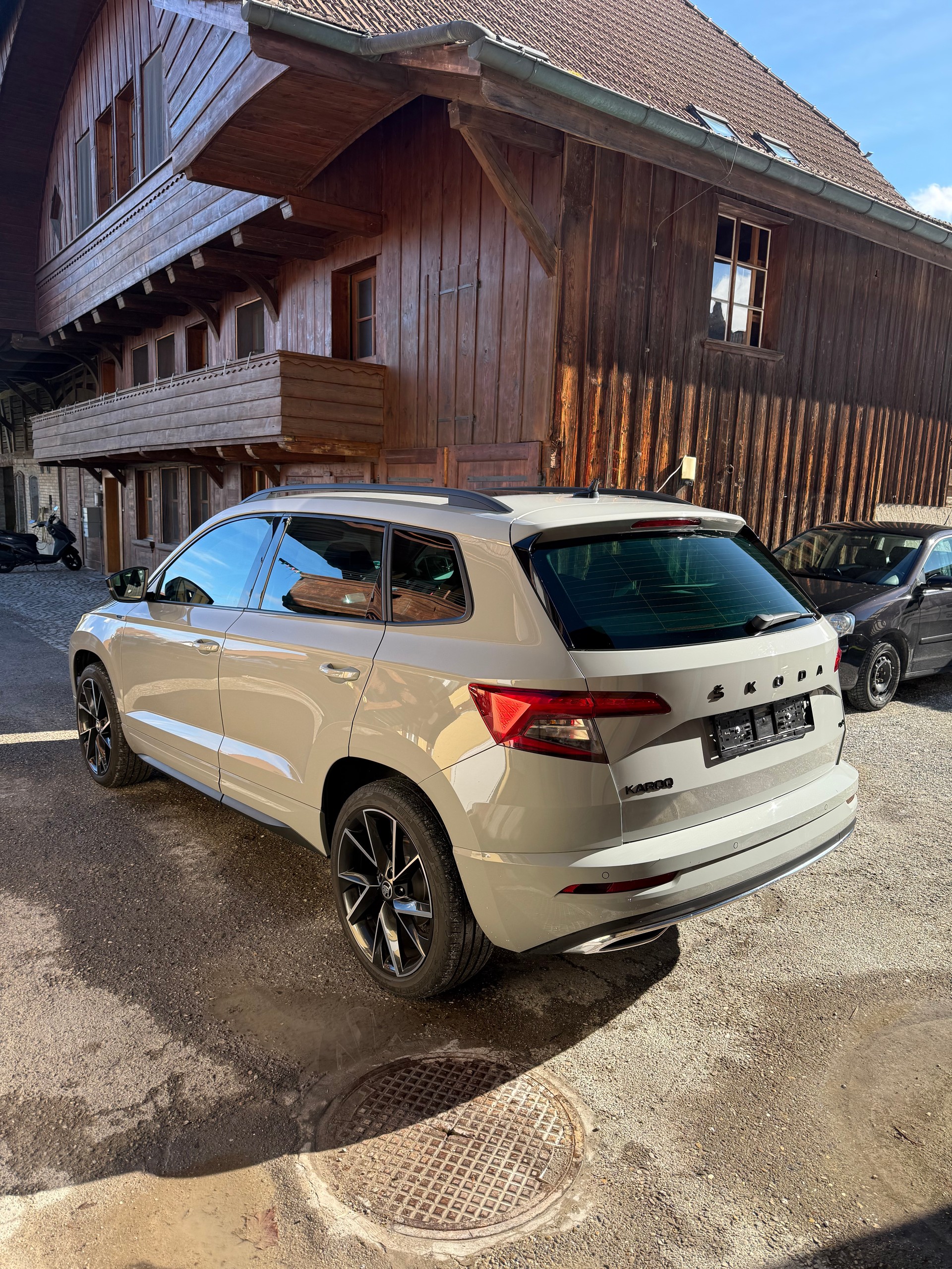 SKODA Karoq 2.0 TDI SCR Style 4x4 DSG-image-5