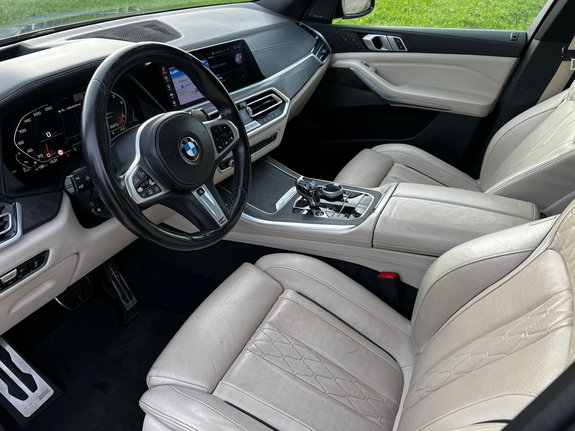 BMW X5 xDrive M50d Steptronic-image-8