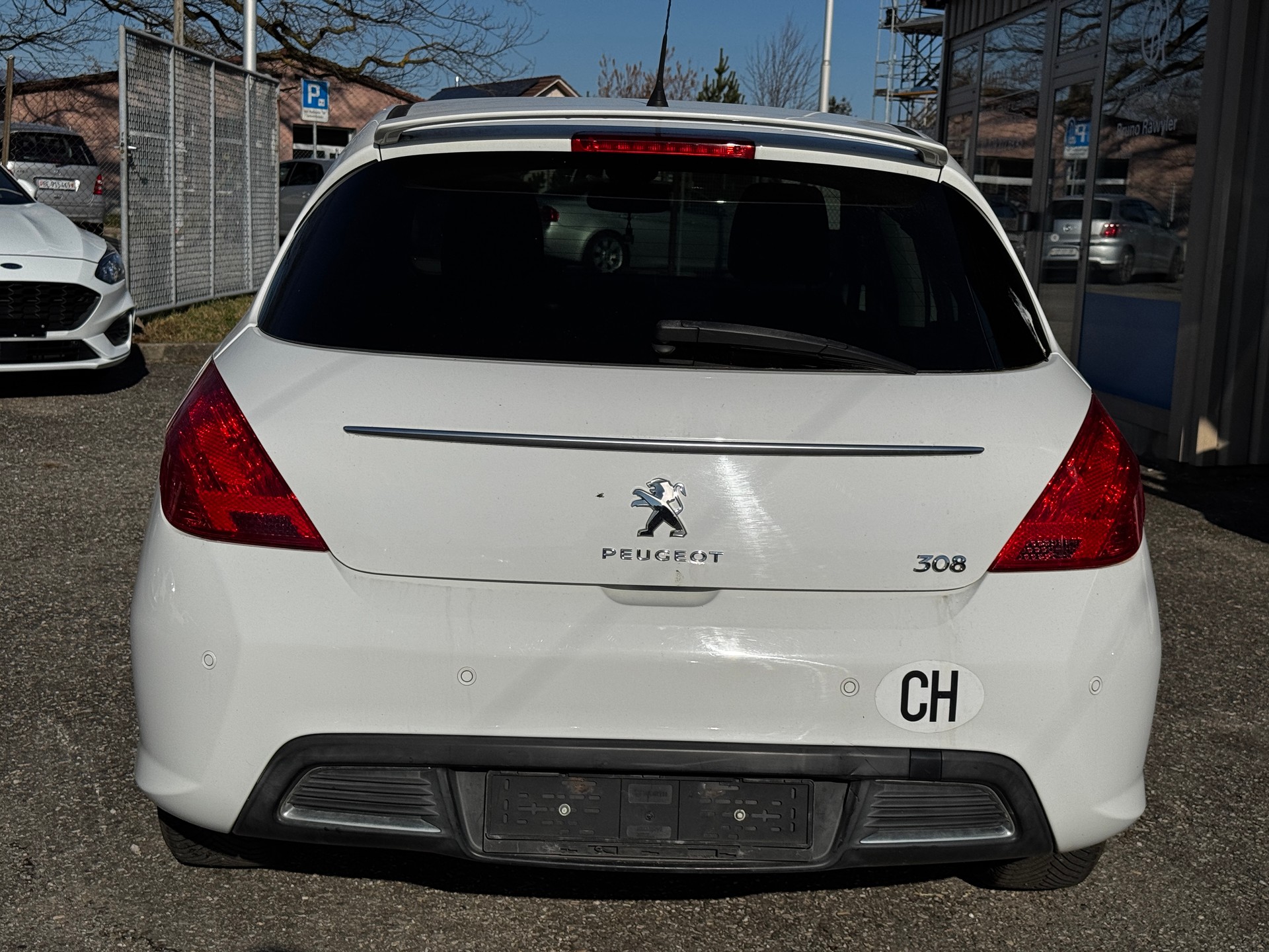 PEUGEOT 308 1.6 16V Turbo Allure Automatic-image-4