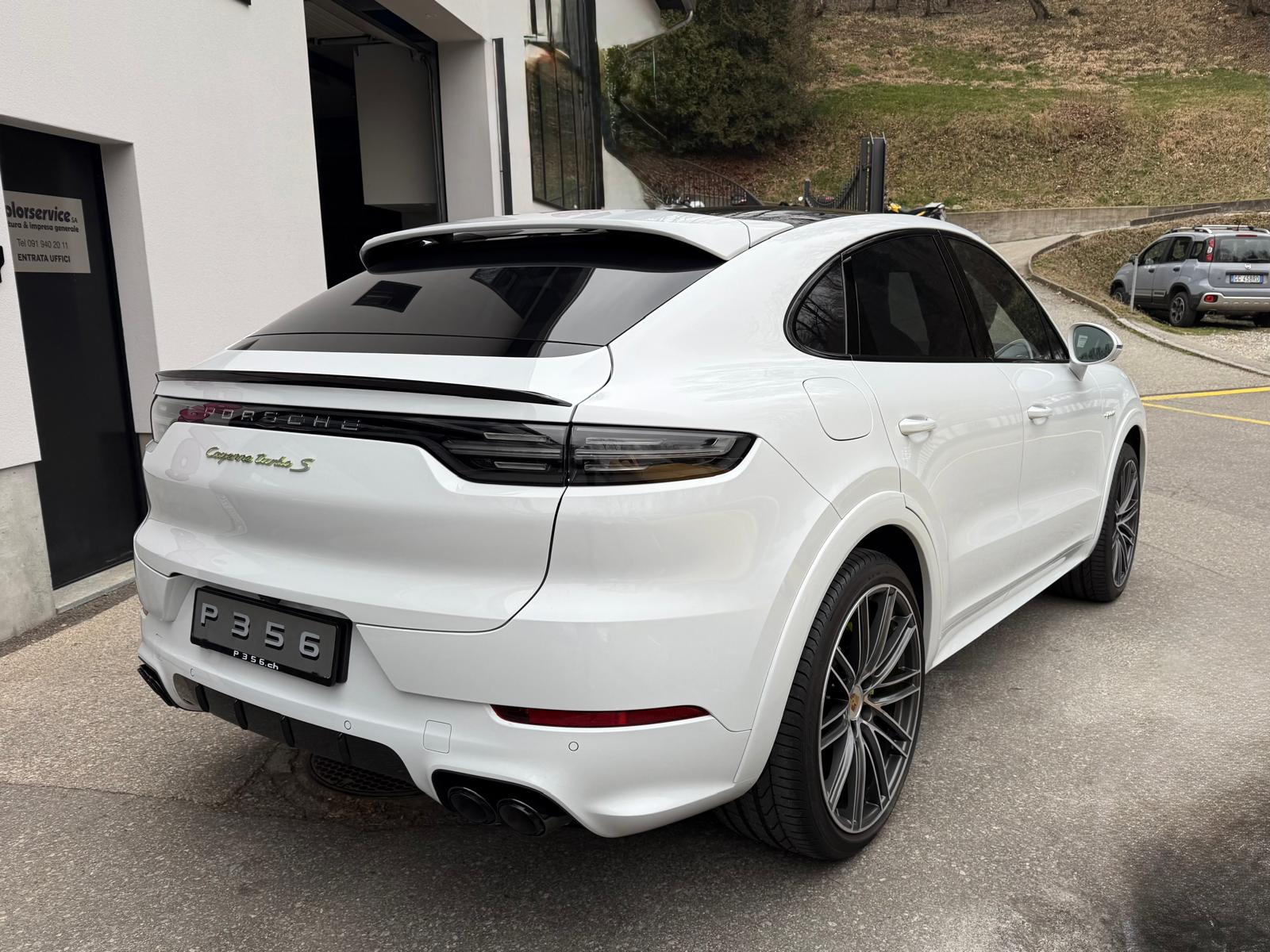 PORSCHE Cayenne Turbo Coupé S E-Hybrid-image-6