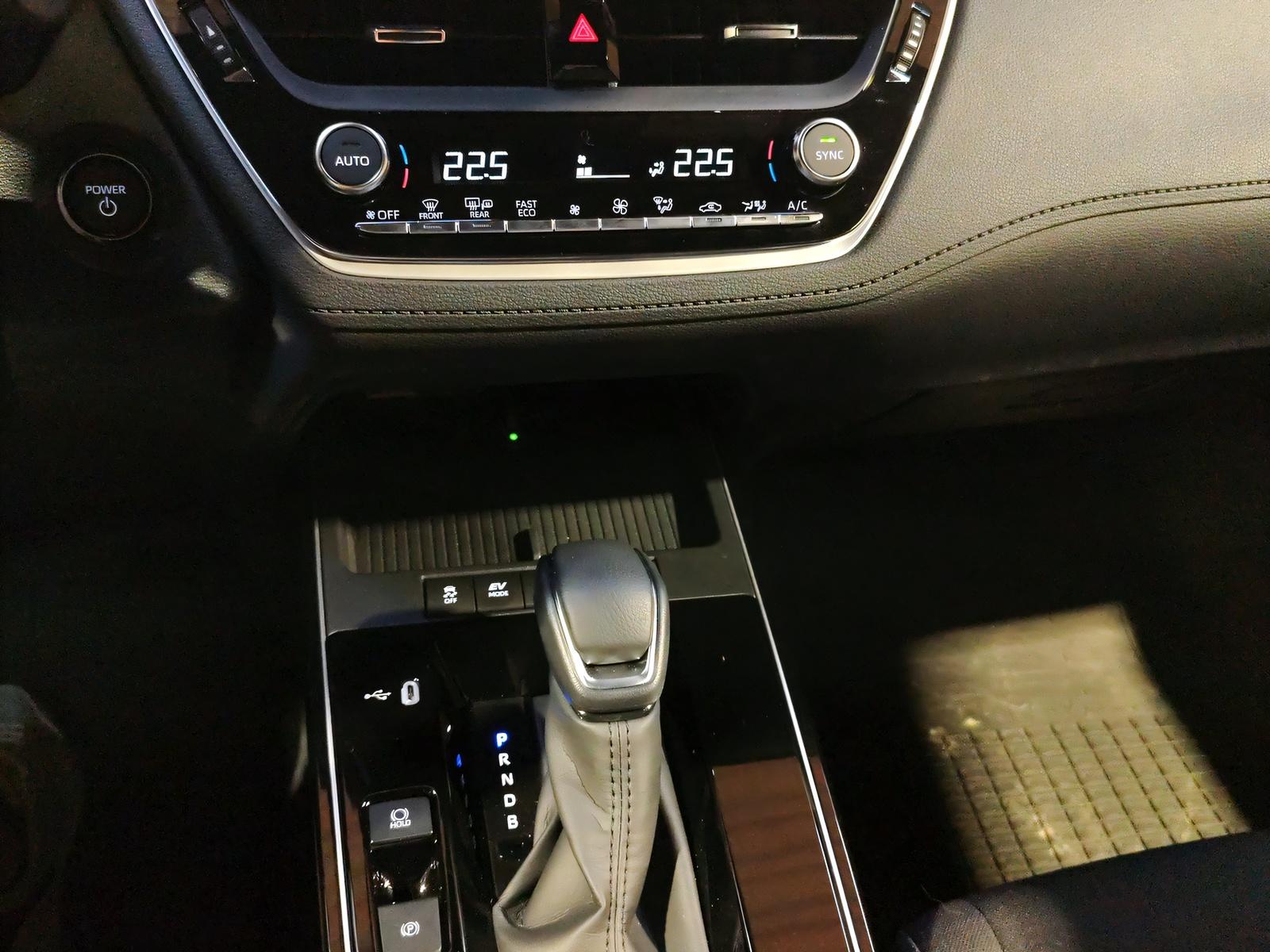 TOYOTA Corolla Cross 2.0 HSD Trend AWD-i-image-13