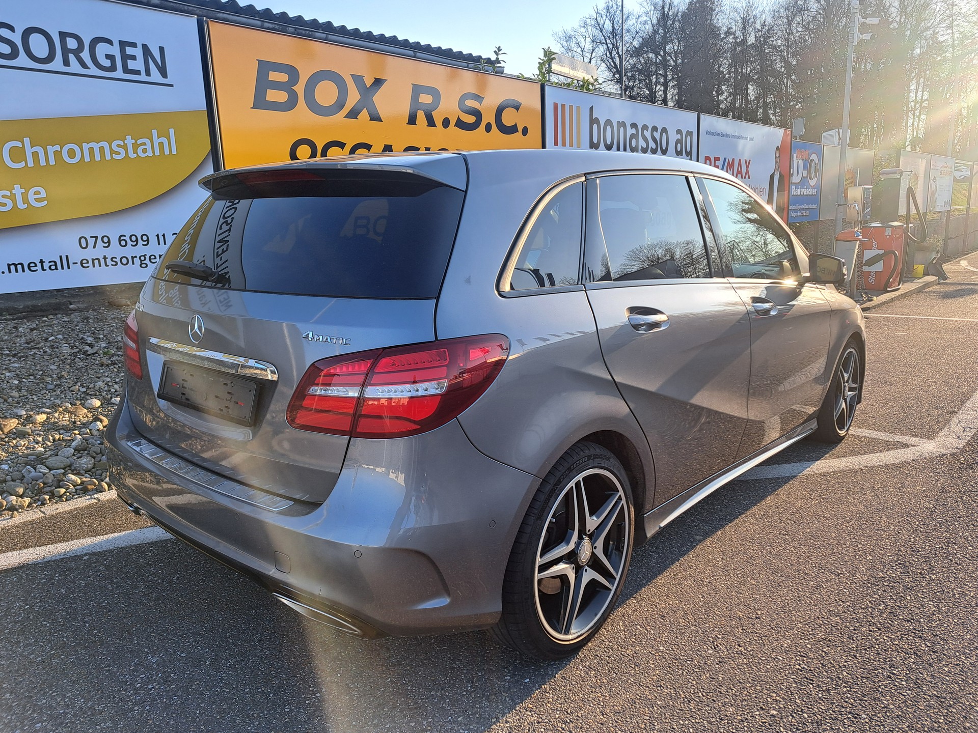 MERCEDES-BENZ B 220 AMG Line 4Matic 7G-DCT-image-1