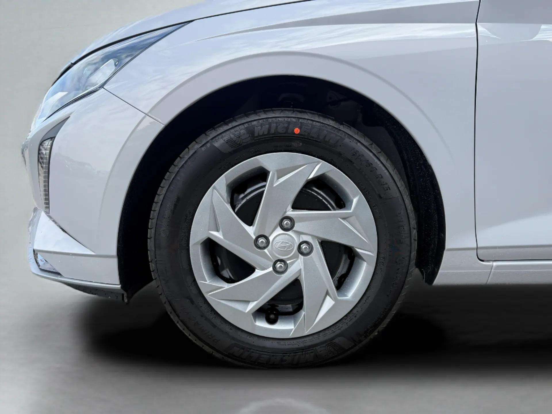 HYUNDAI i20 1.0 T-GDi Comfort FL DCT-image-9