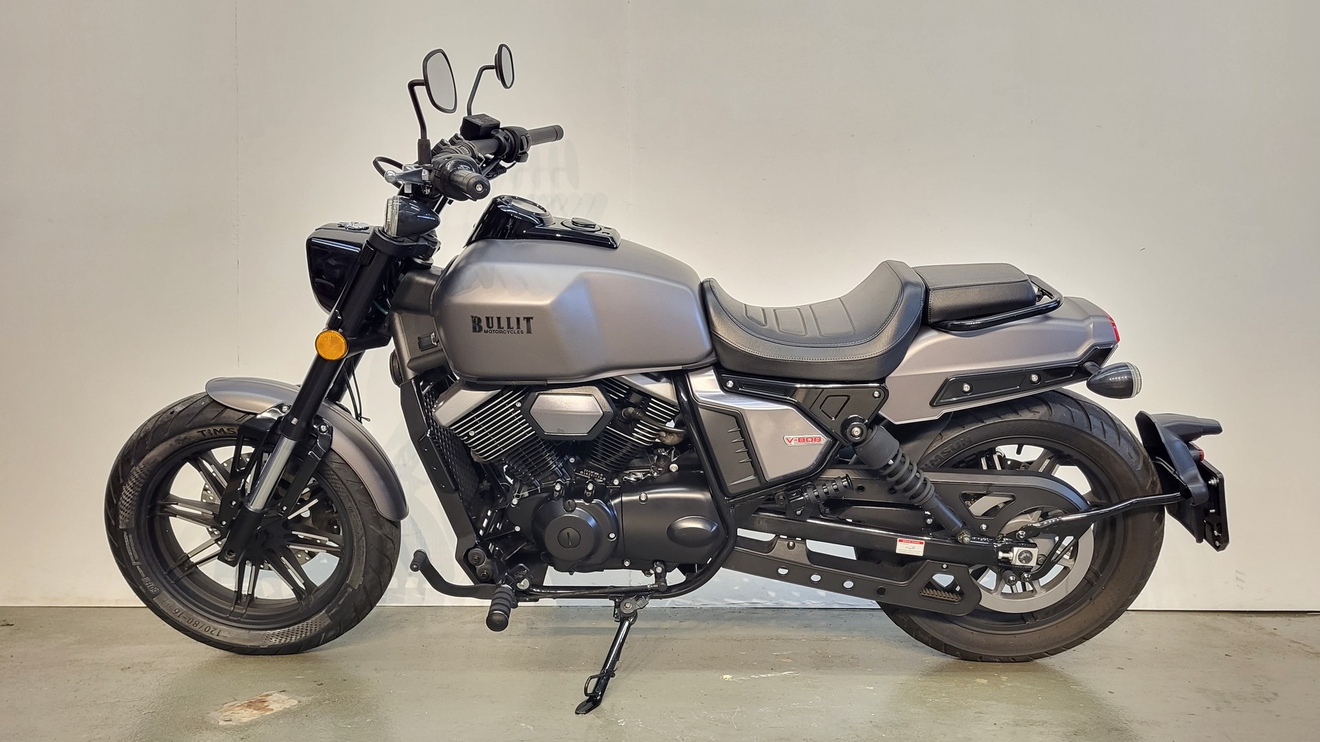 BULLIT V-Bob 250-image-1