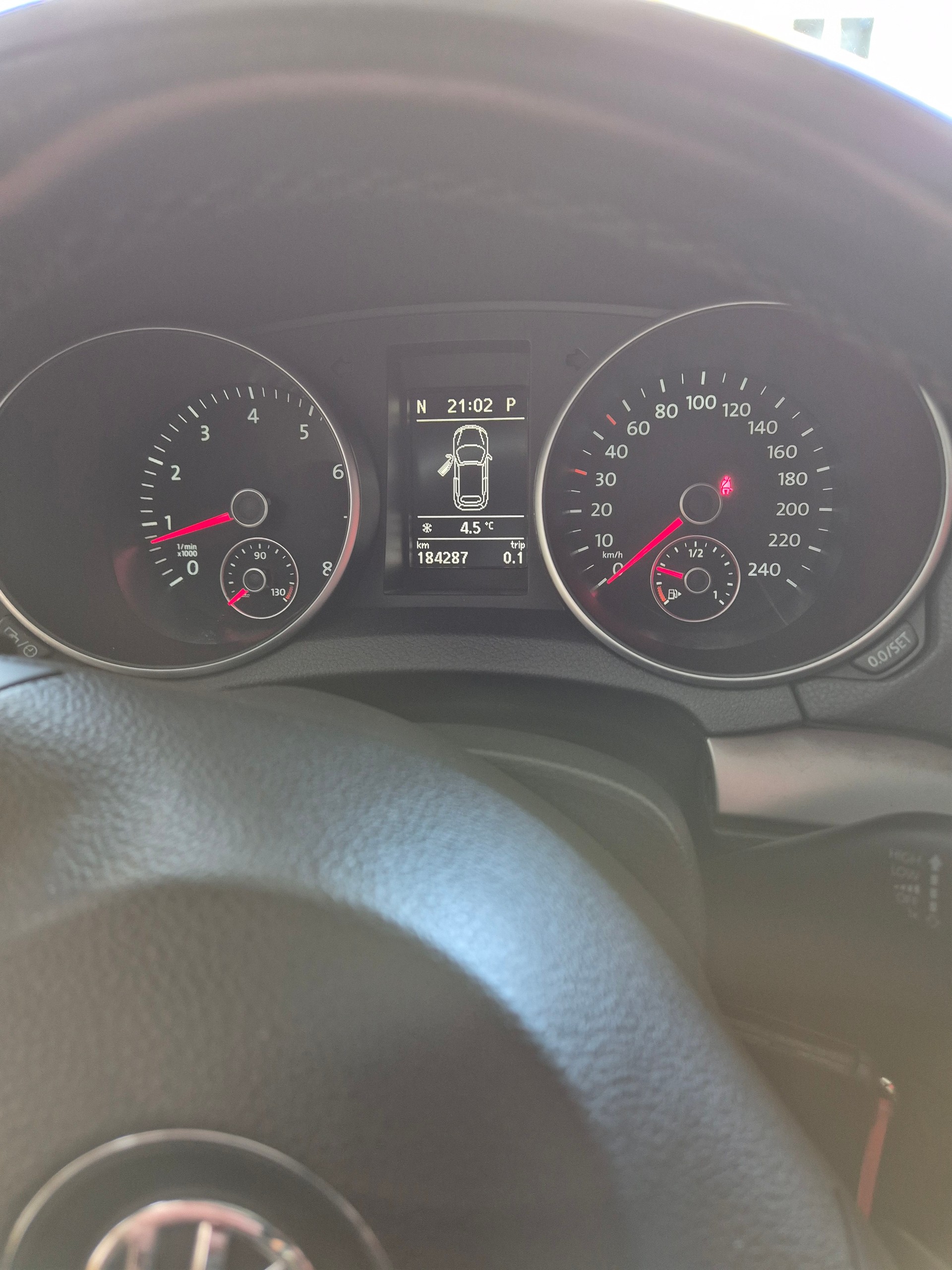VW GOLF-image-1
