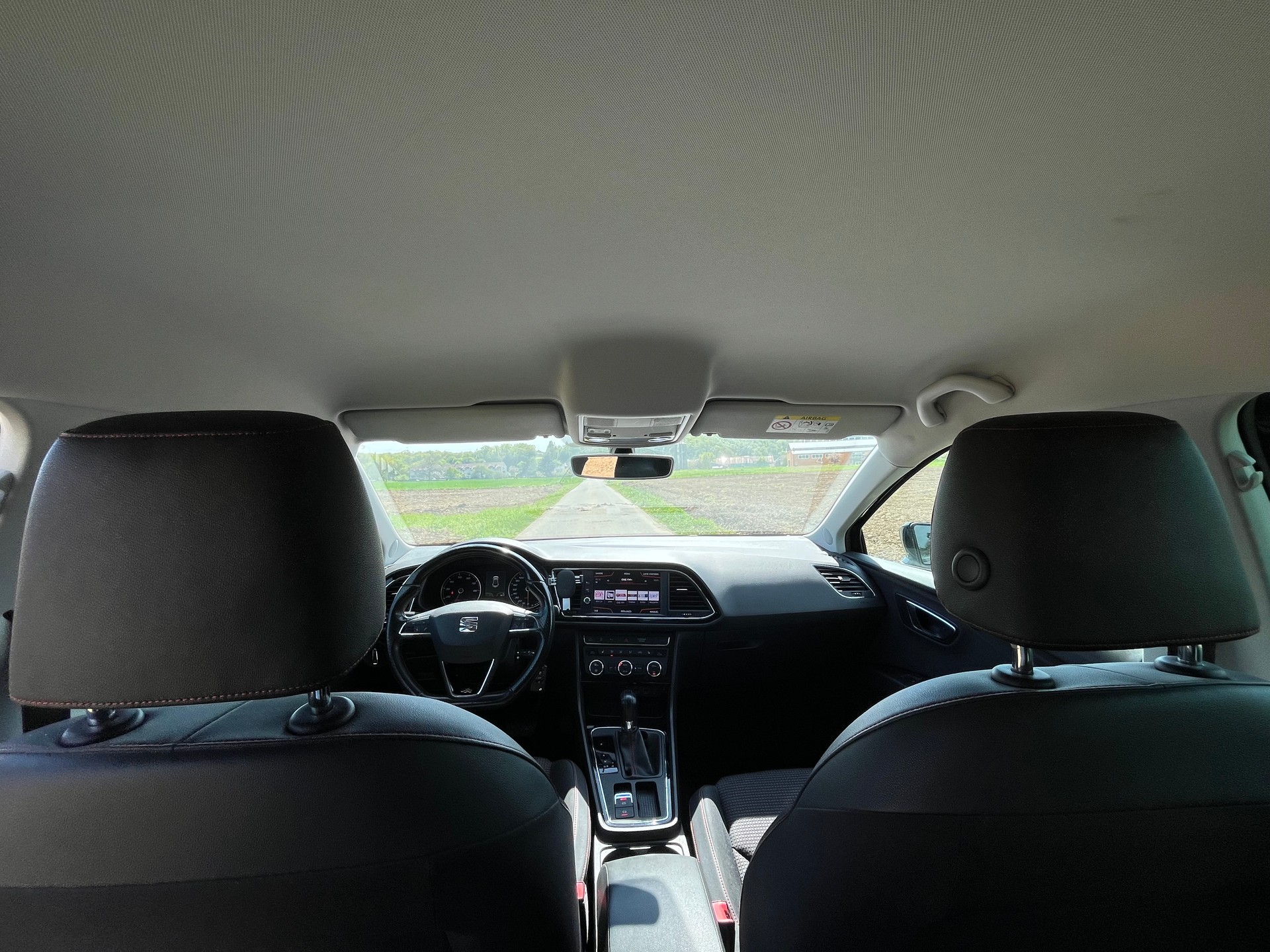 SEAT Leon 1.4 TSI FR DSG-image-11