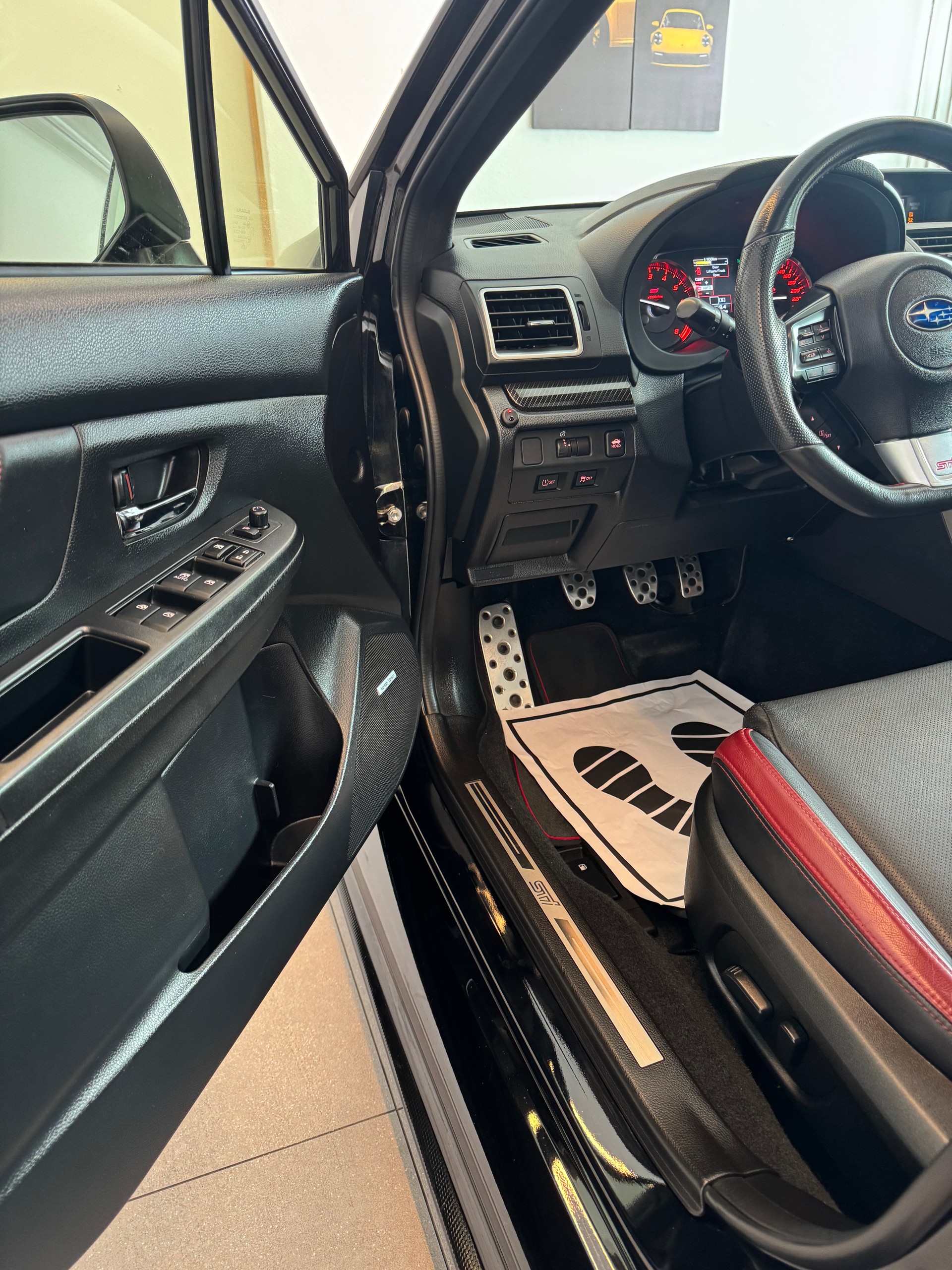 SUBARU WRX 2.5 Turbo 4WD STI Luxury S **CH Fahrzeuge**Unikat** Alles Eingetragen**-image-10