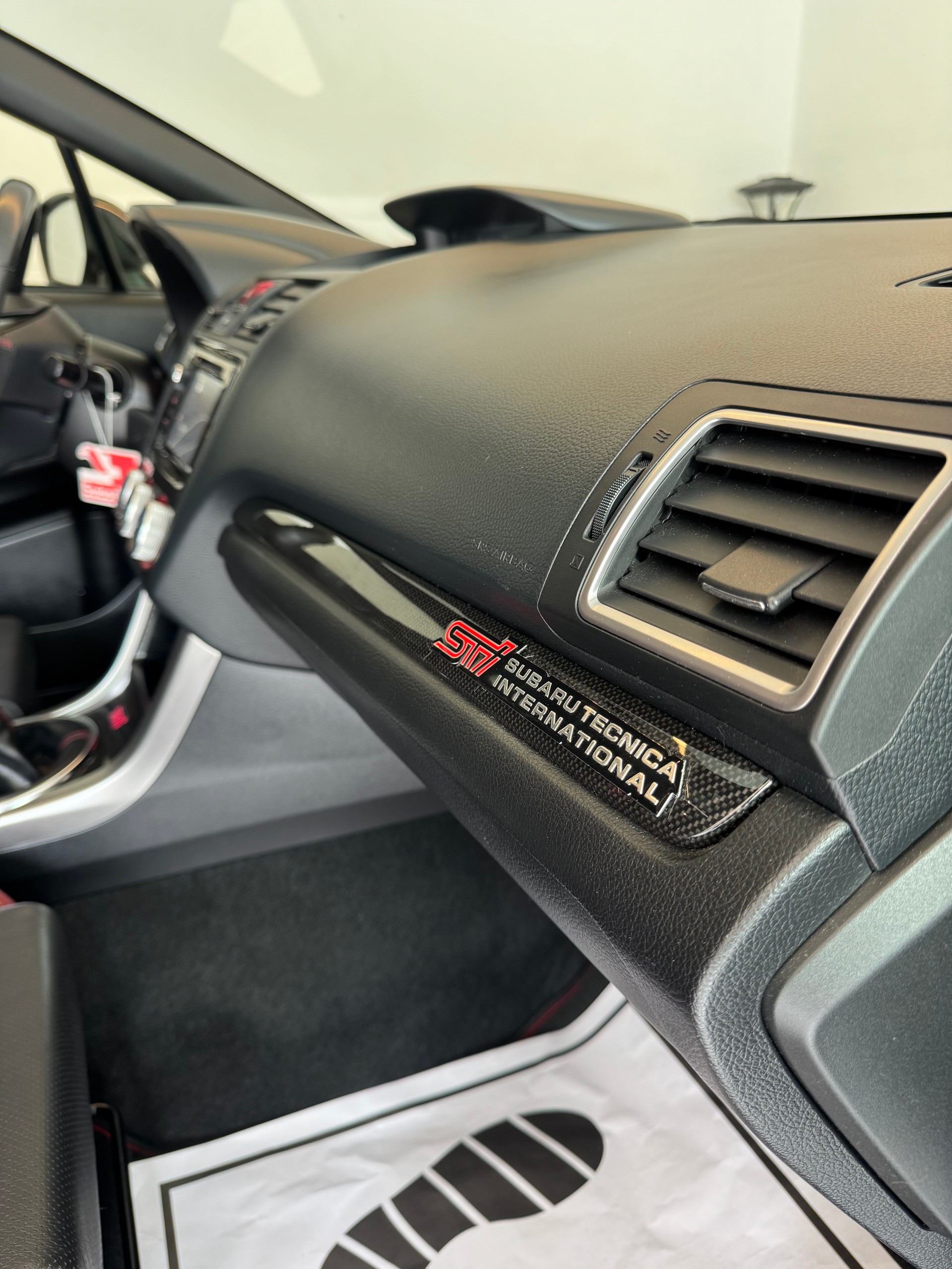 SUBARU WRX 2.5 Turbo 4WD STI Luxury S **CH Fahrzeuge**Unikat** Alles Eingetragen**-image-13