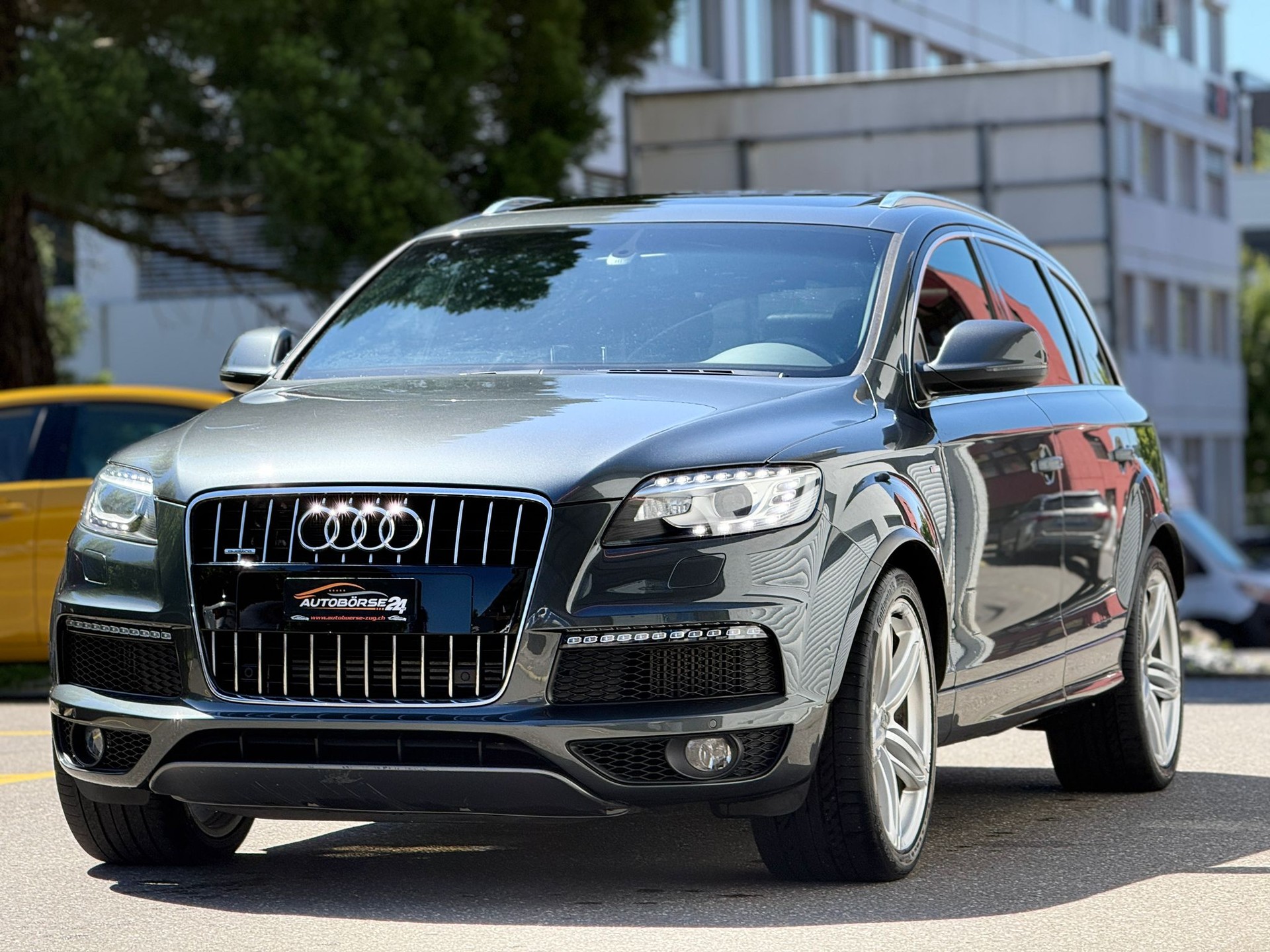 AUDI Q7 3.0 V6 TDI q. T-Tr. add blue*7 Plätzer*
